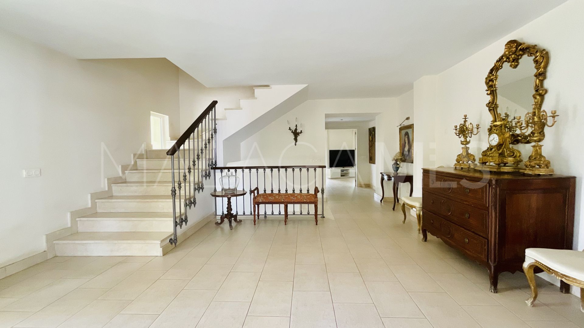 Villa for sale in Valdeolletas