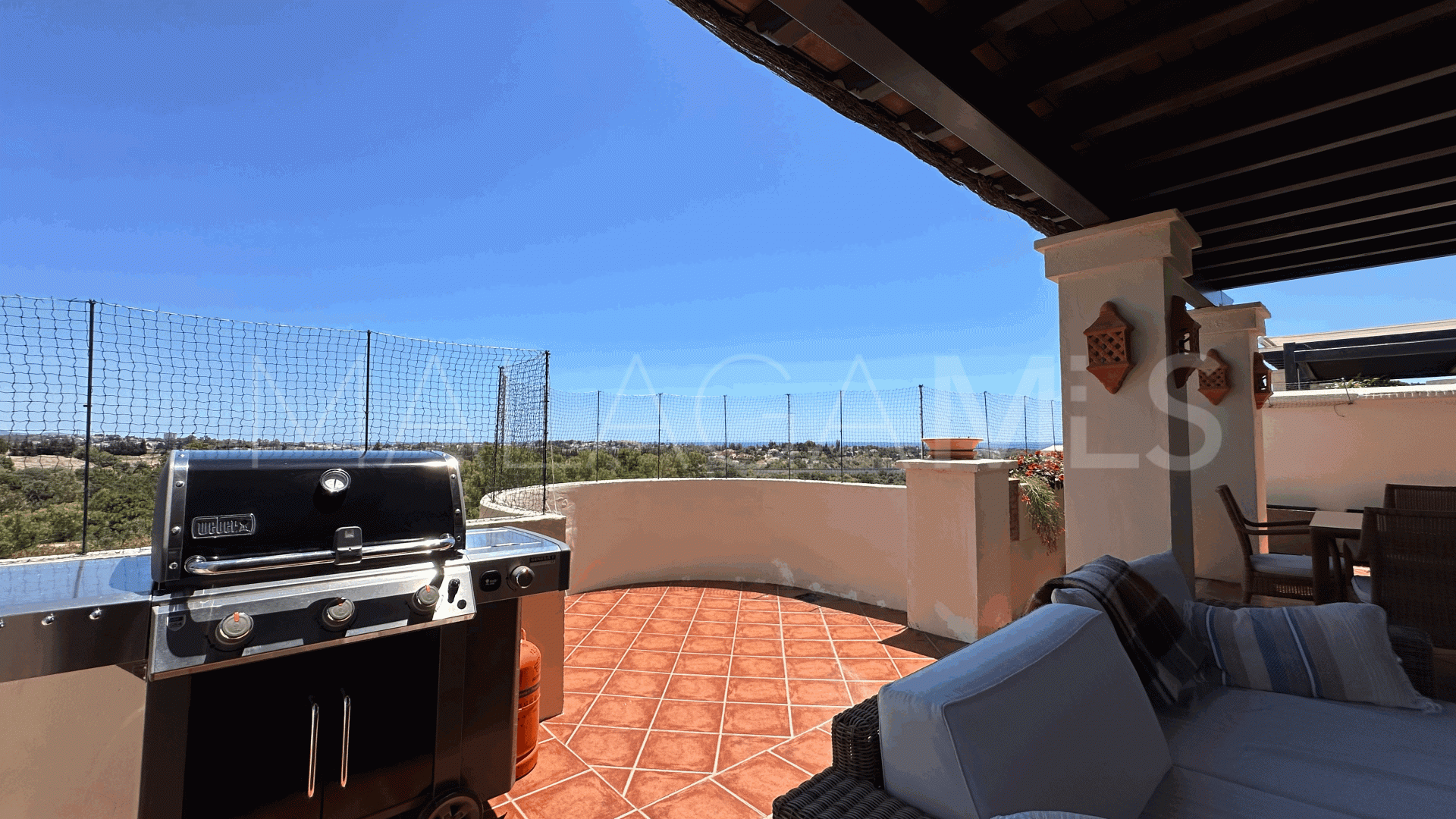 Atico duplex for sale in Los Capanes del Golf with 3 bedrooms