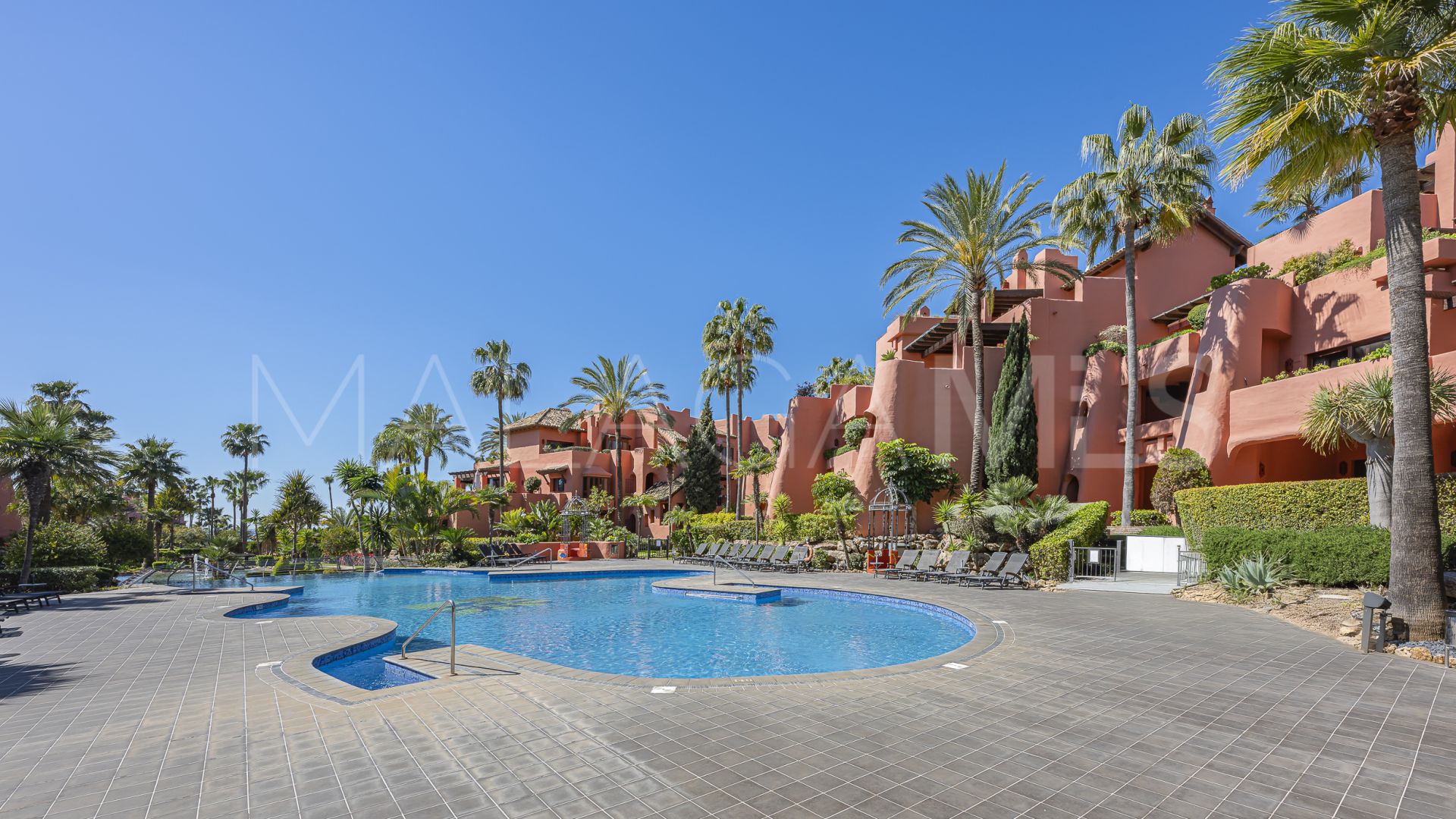 Duplex penthouse for sale in Torre Bermeja