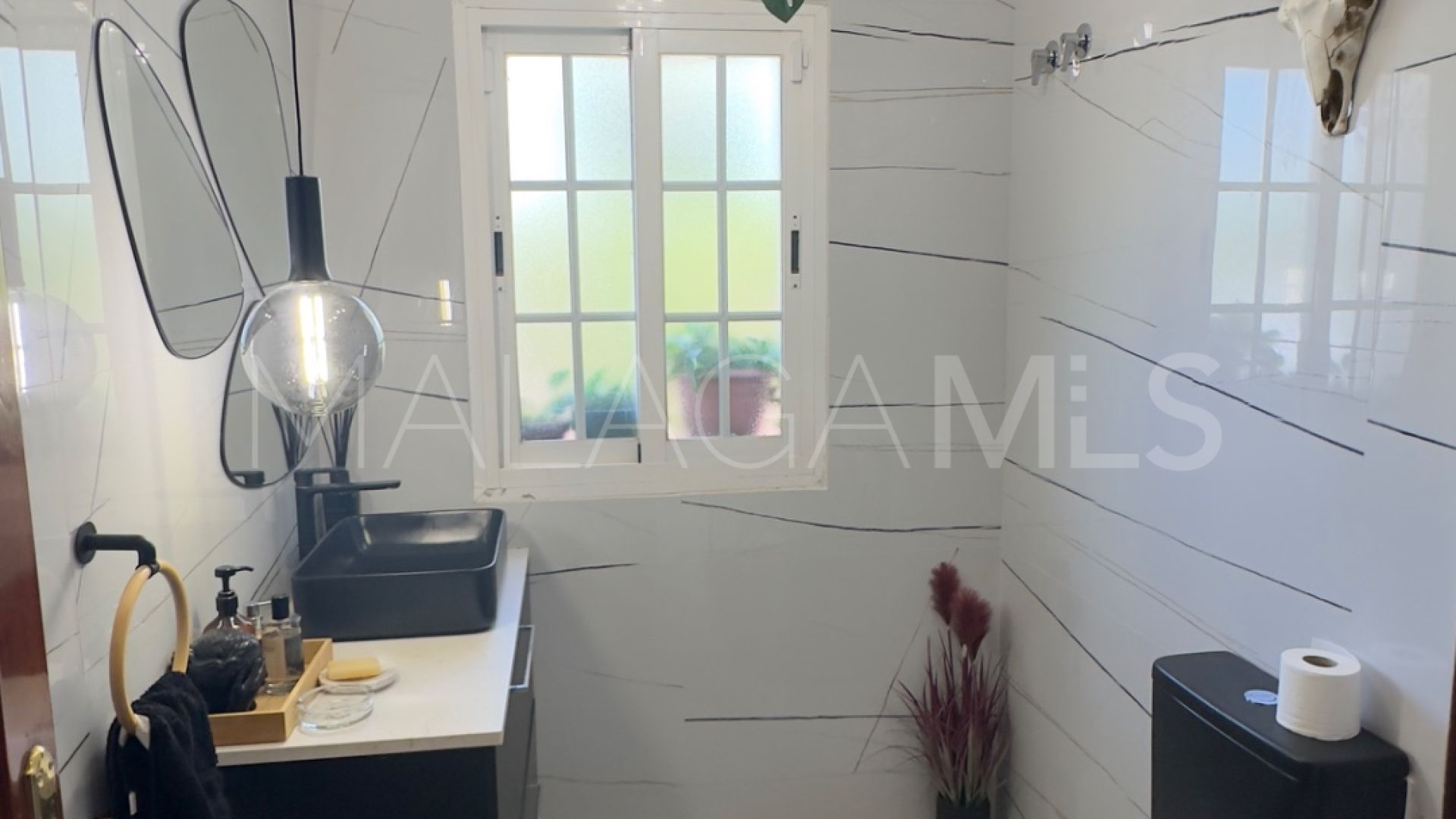 Villa for sale in Guadalmina Alta