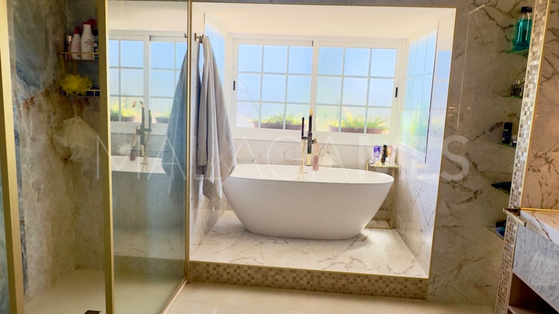 Villa for sale in Guadalmina Alta