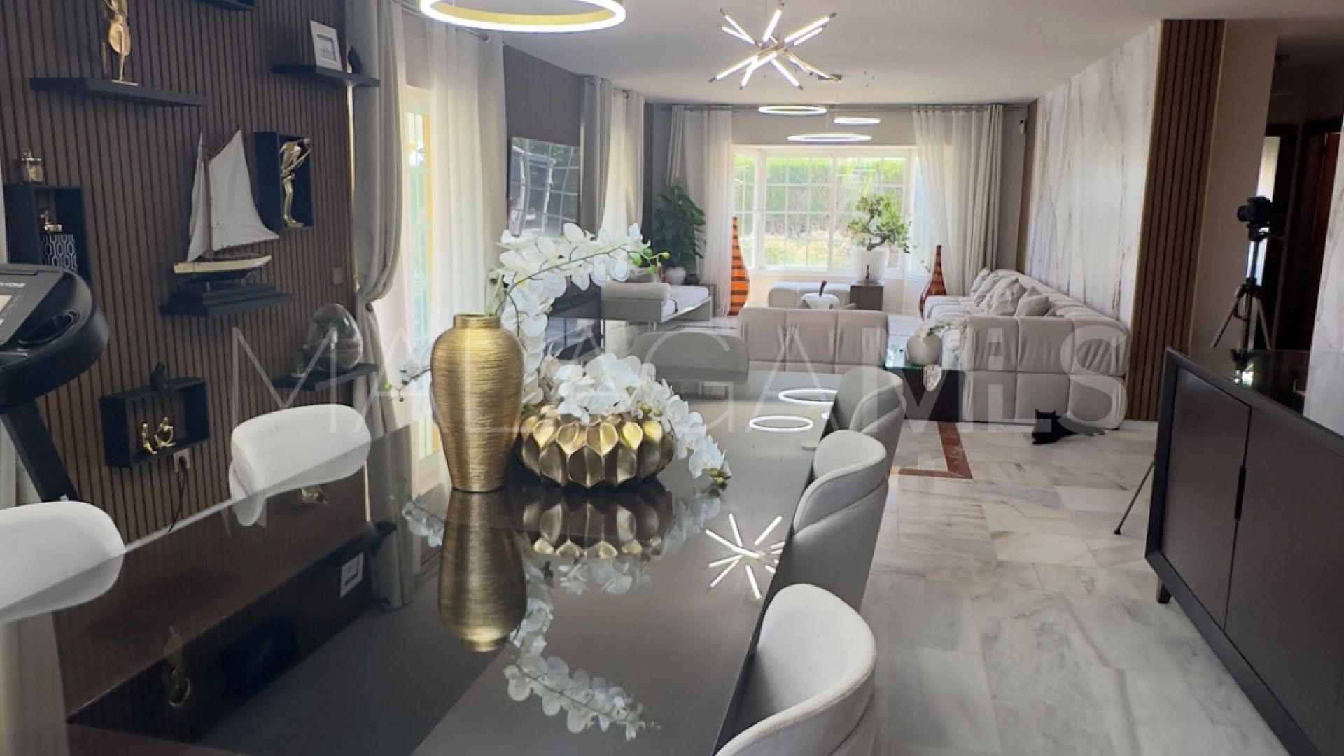 Villa for sale in Guadalmina Alta