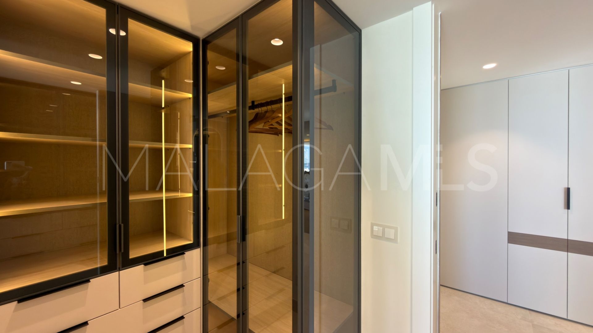 Erdgeschosswohnung for sale in Alcazaba Beach