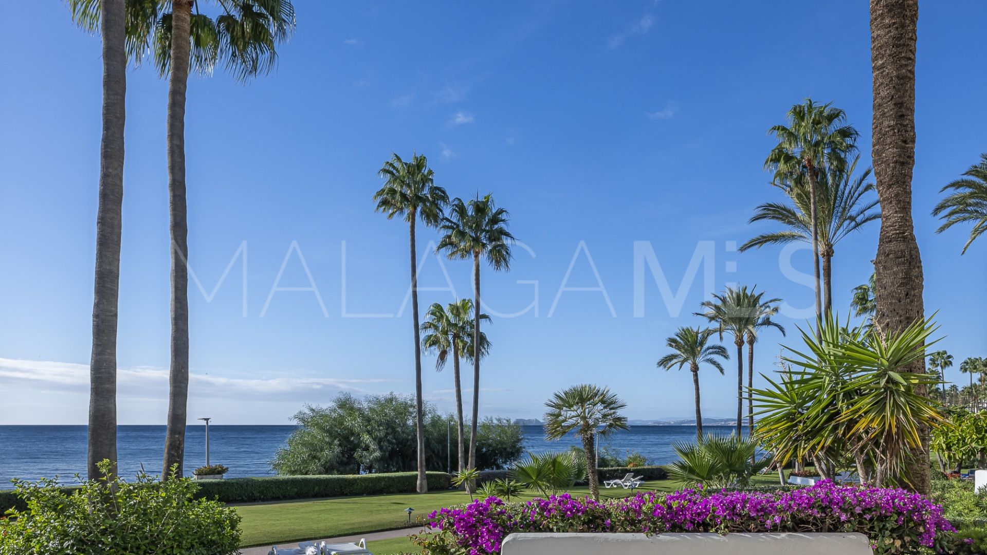 Markplanslägenhet for sale in Alcazaba Beach