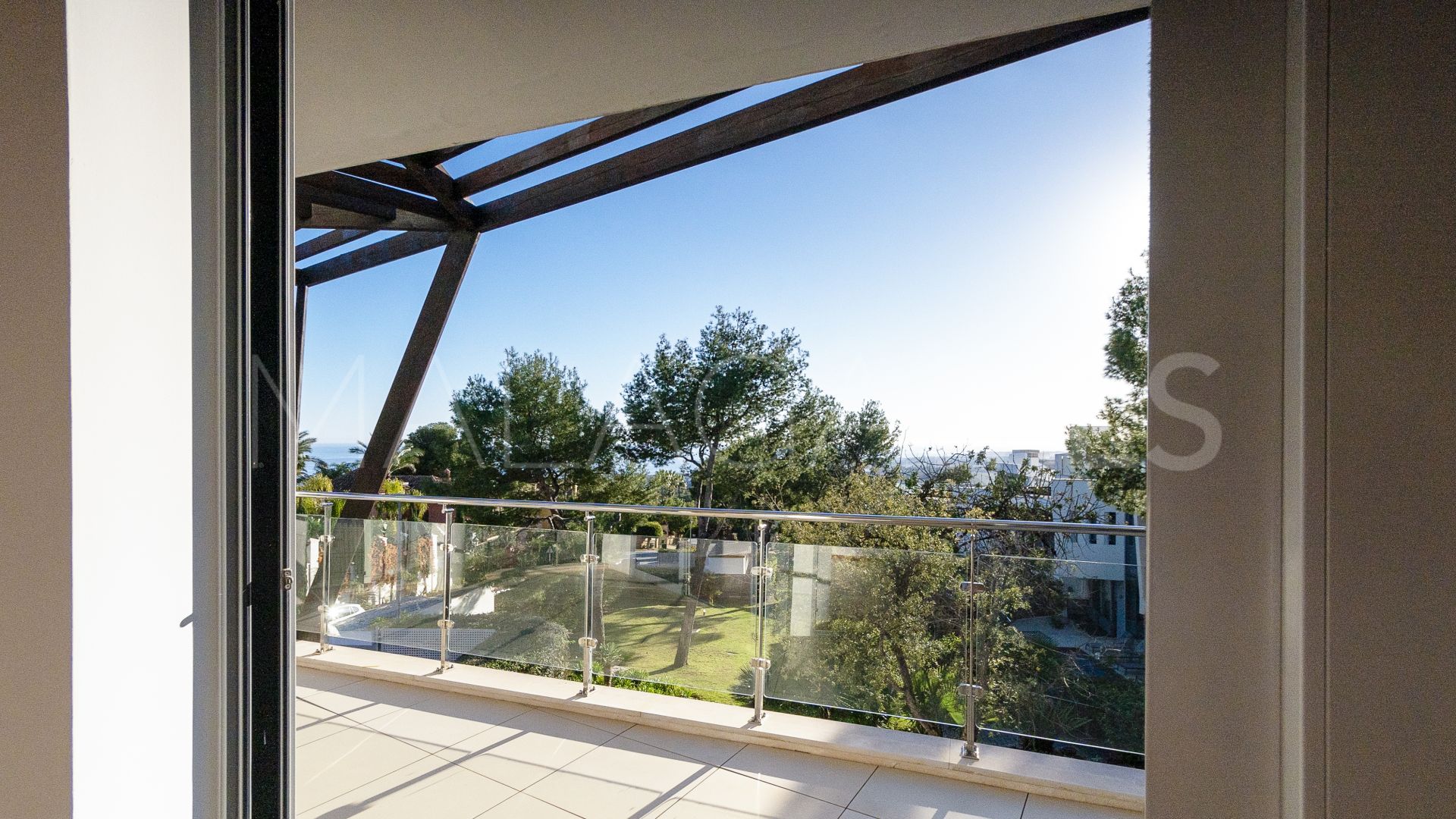 Parhus for sale in Meisho Hills