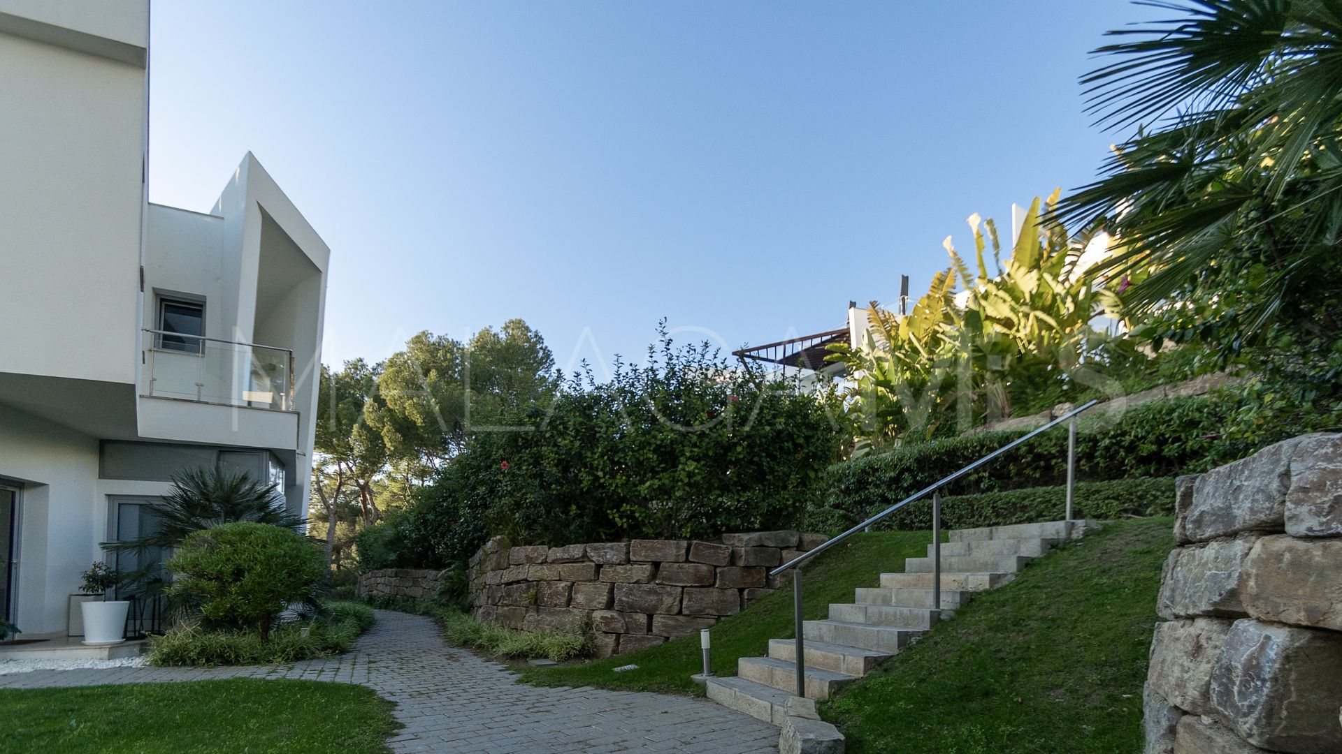 Parhus for sale in Meisho Hills