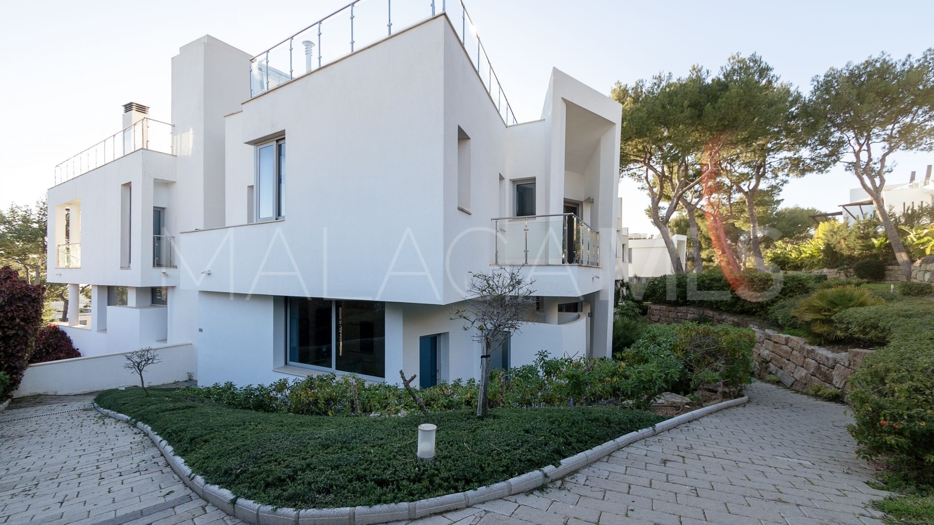Parhus for sale in Meisho Hills