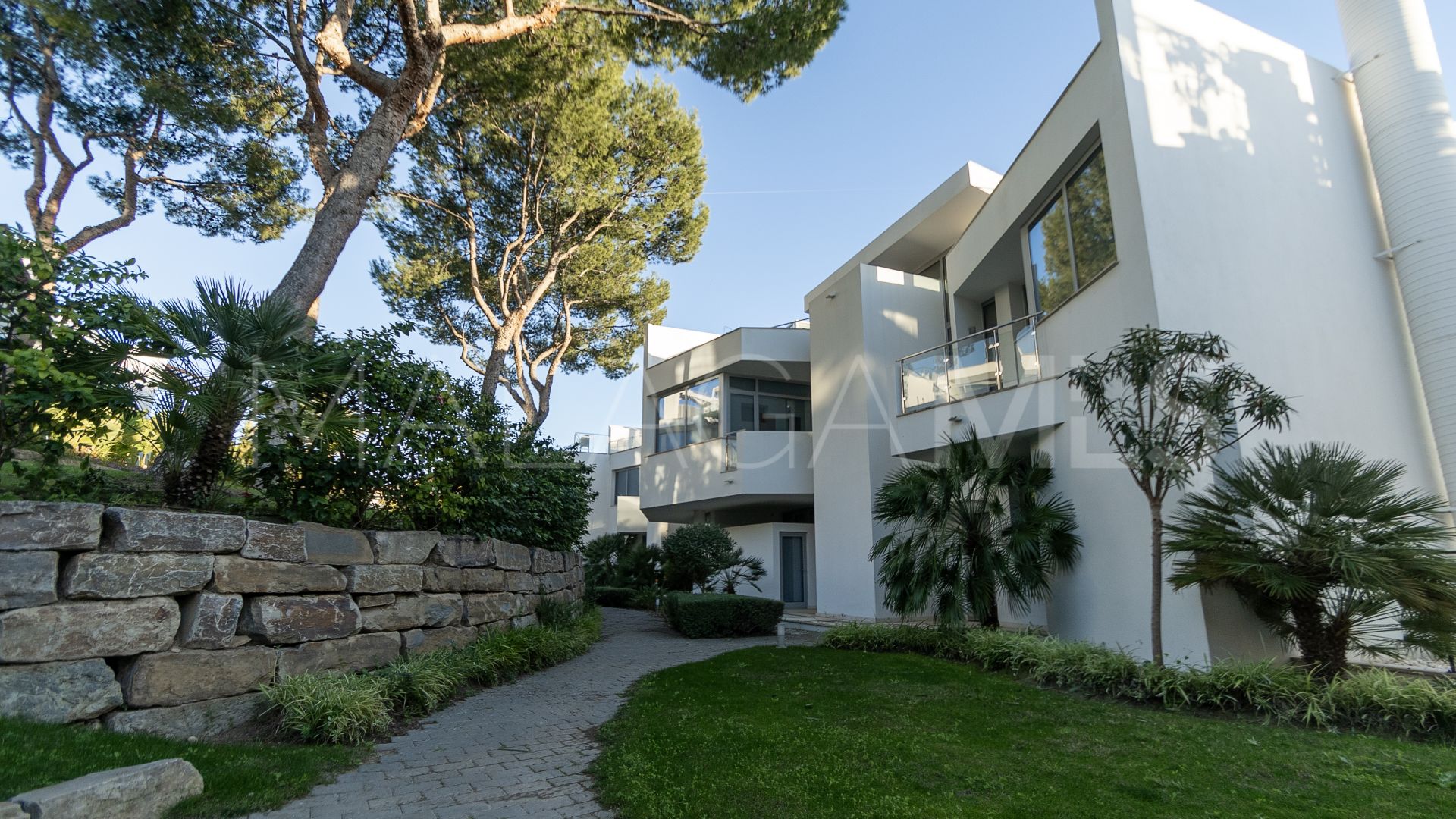 Parhus for sale in Meisho Hills