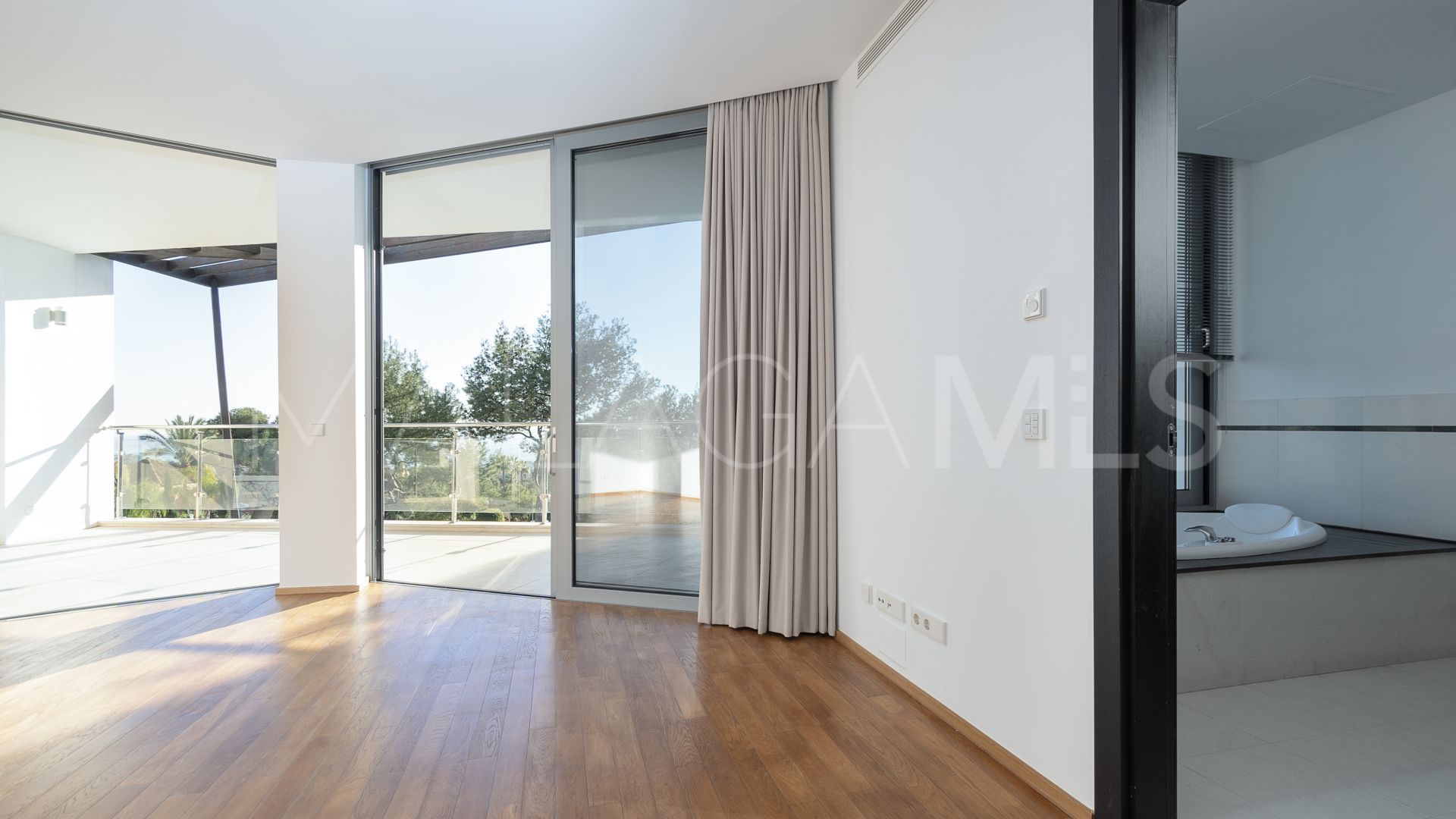 Parhus for sale in Meisho Hills