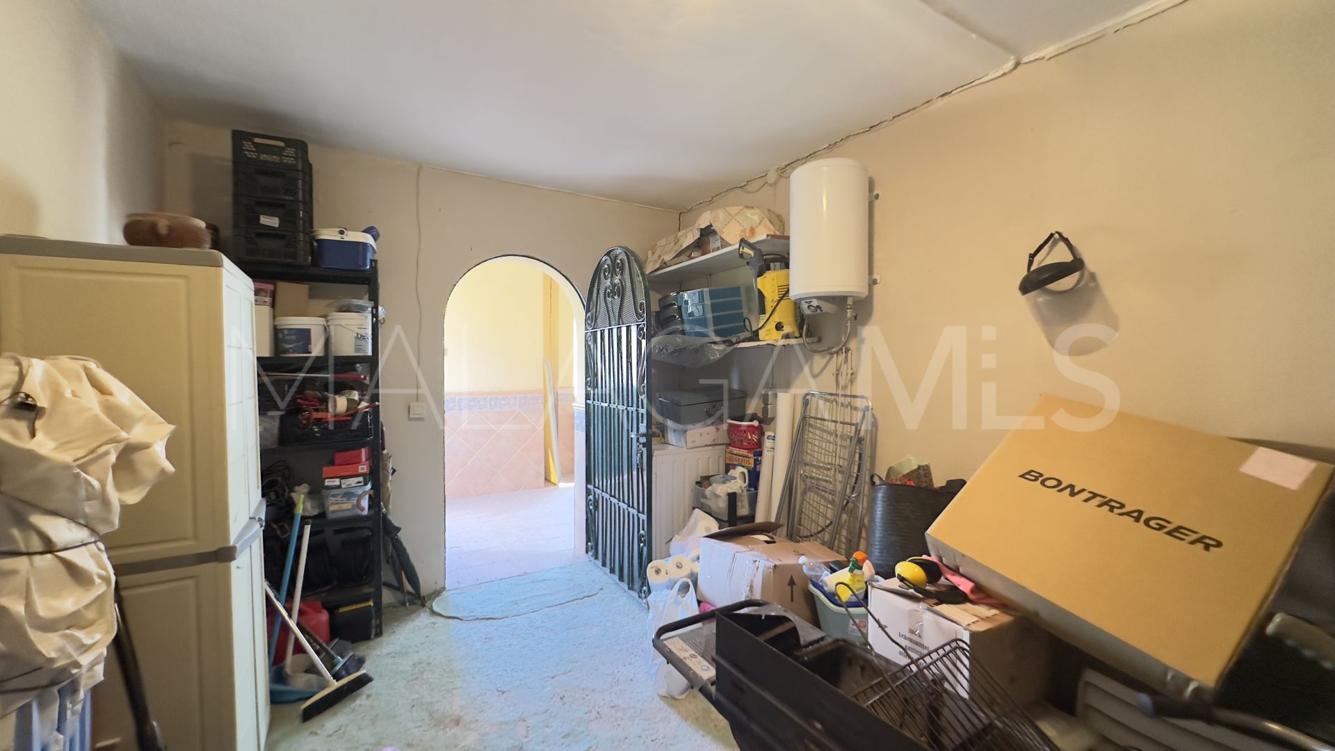 For sale Estepona West finca with 1 bedroom