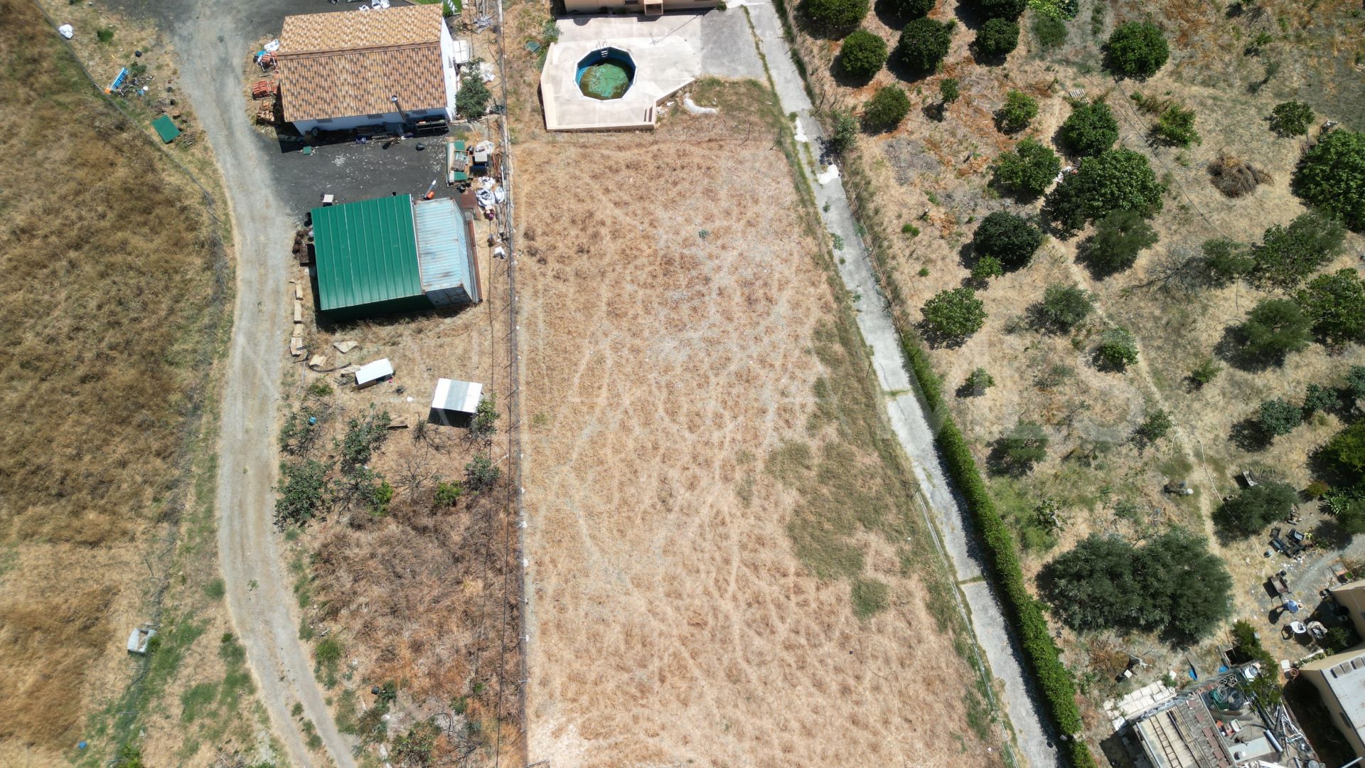 For sale Estepona West finca with 1 bedroom