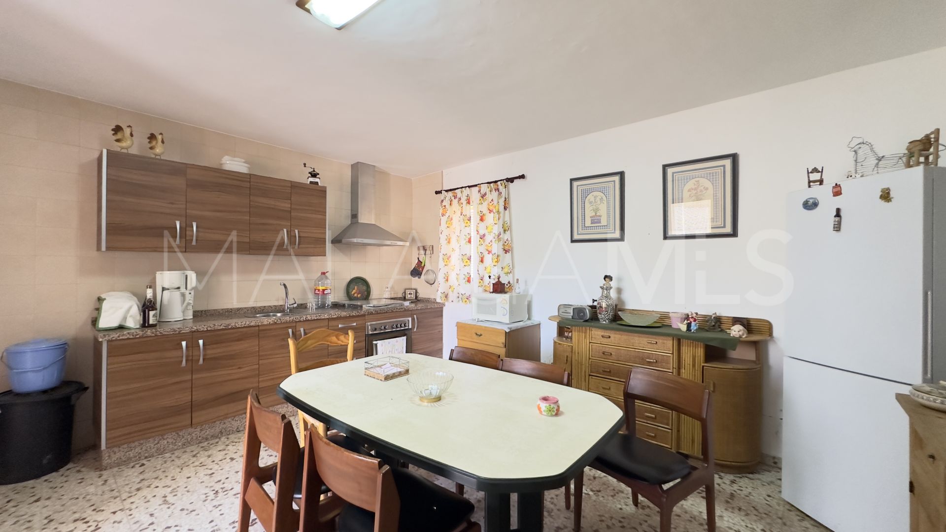 For sale Estepona West finca with 1 bedroom
