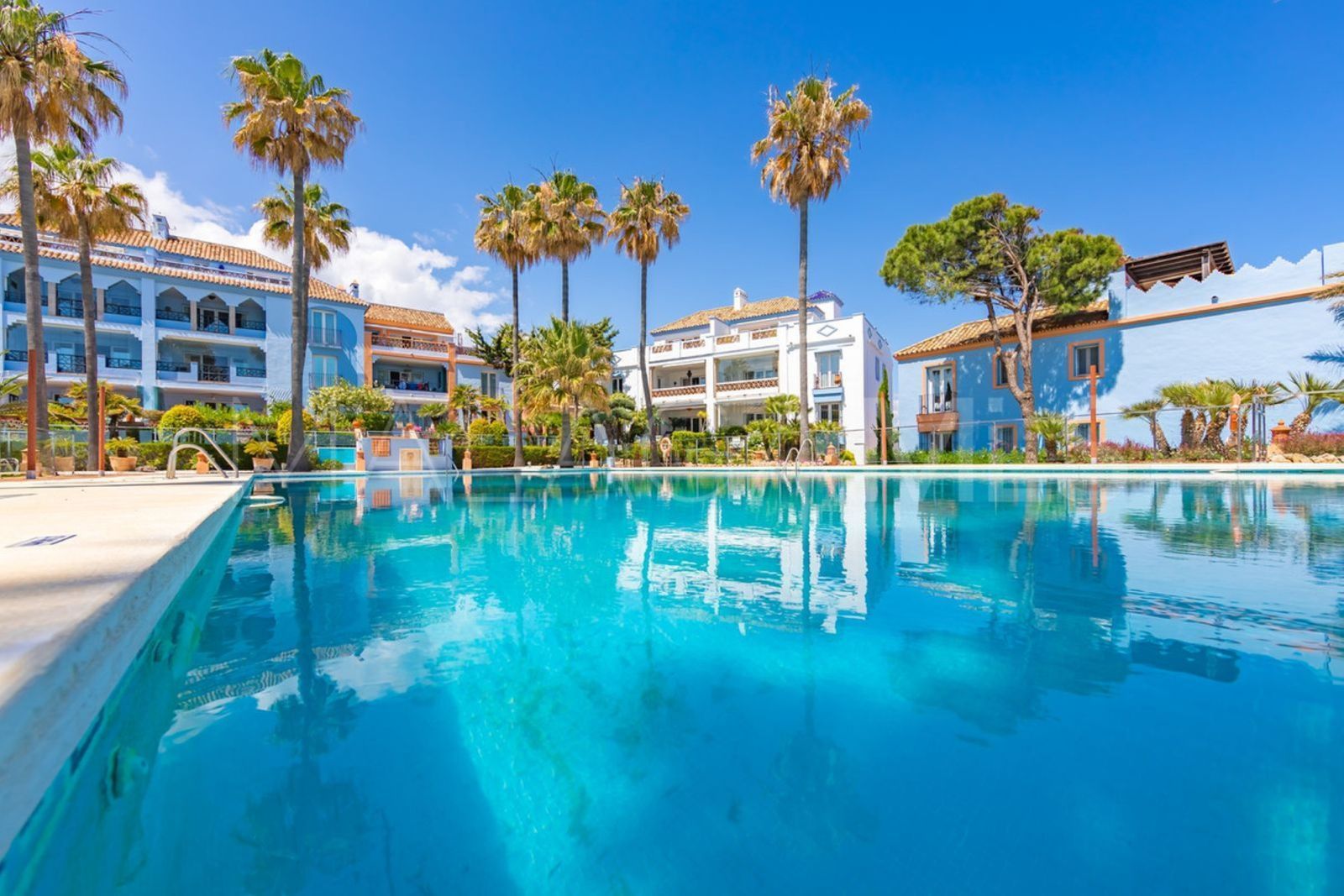 Zweistöckiges penthouse for sale in La Perla de la Bahía
