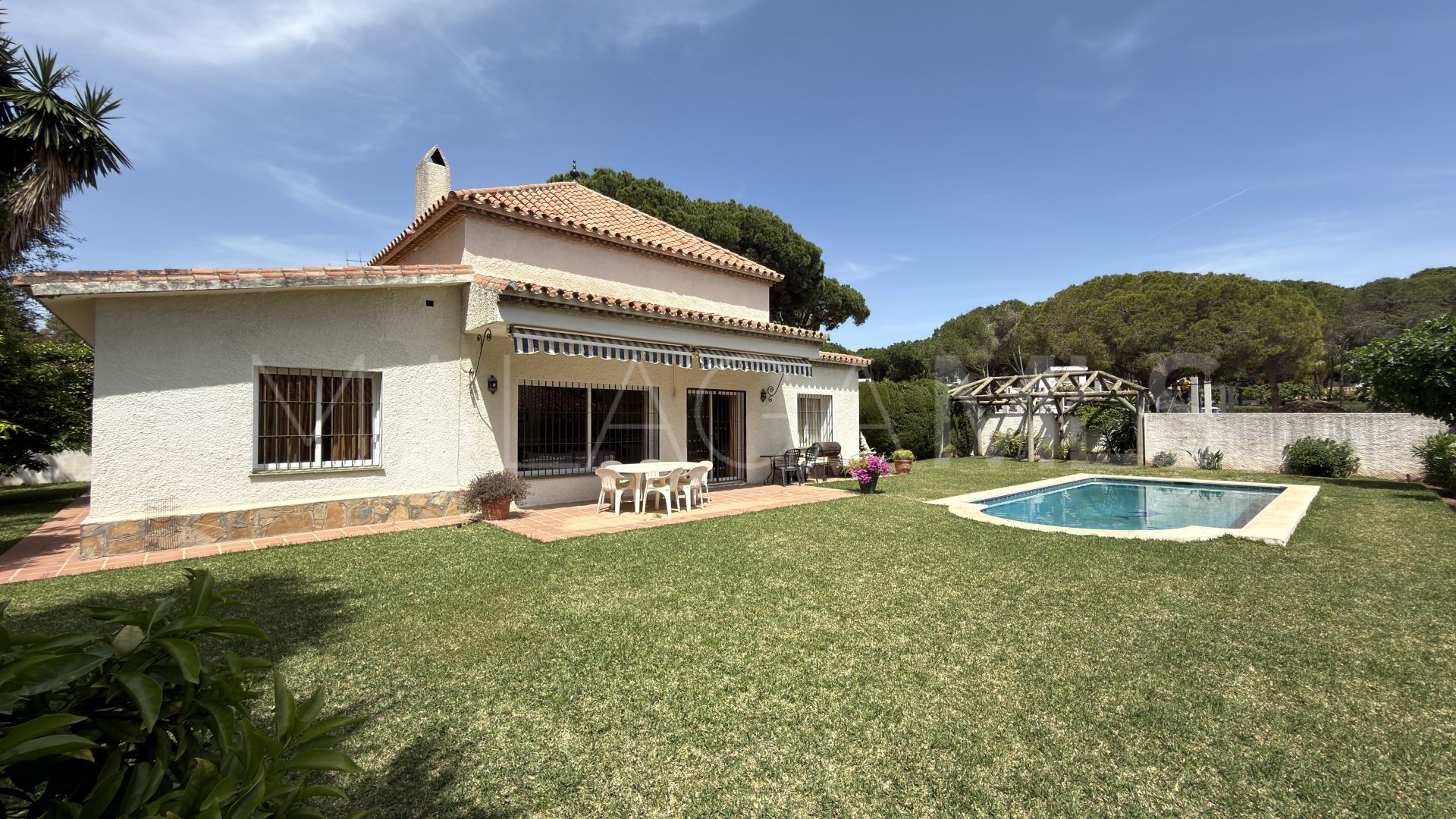 For sale 4 bedrooms villa in Benamara