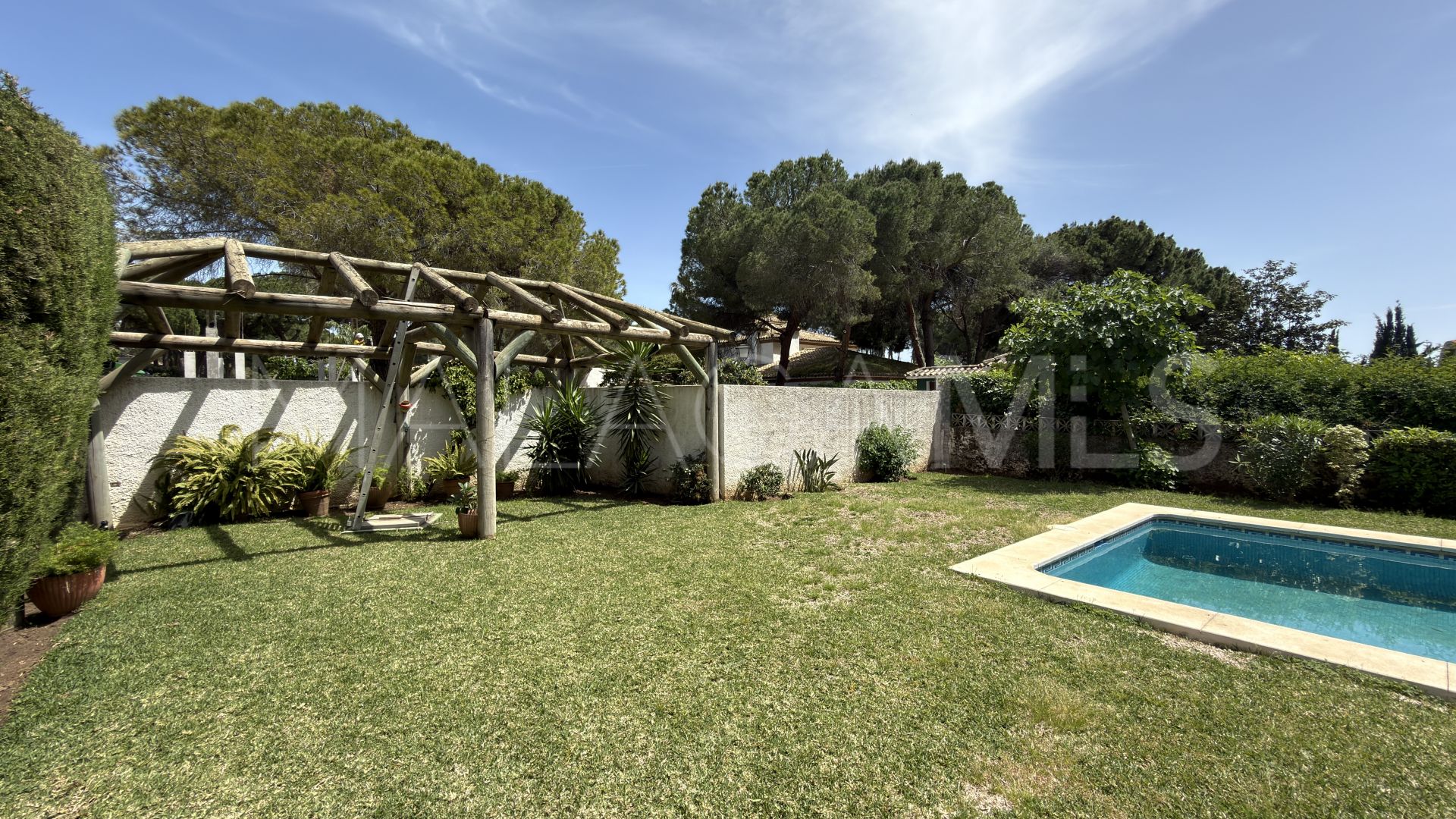 For sale 4 bedrooms villa in Benamara