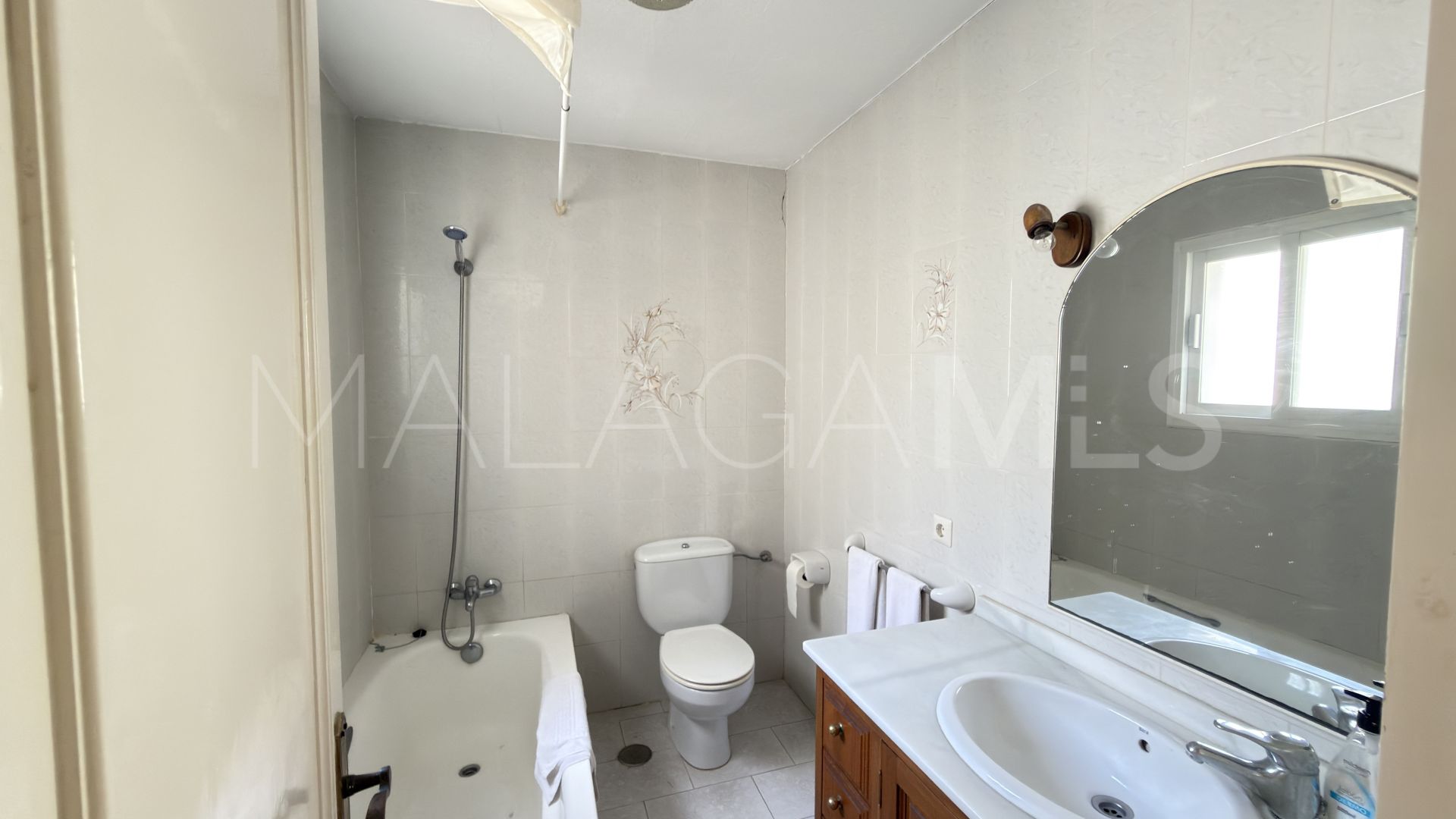 For sale 4 bedrooms villa in Benamara