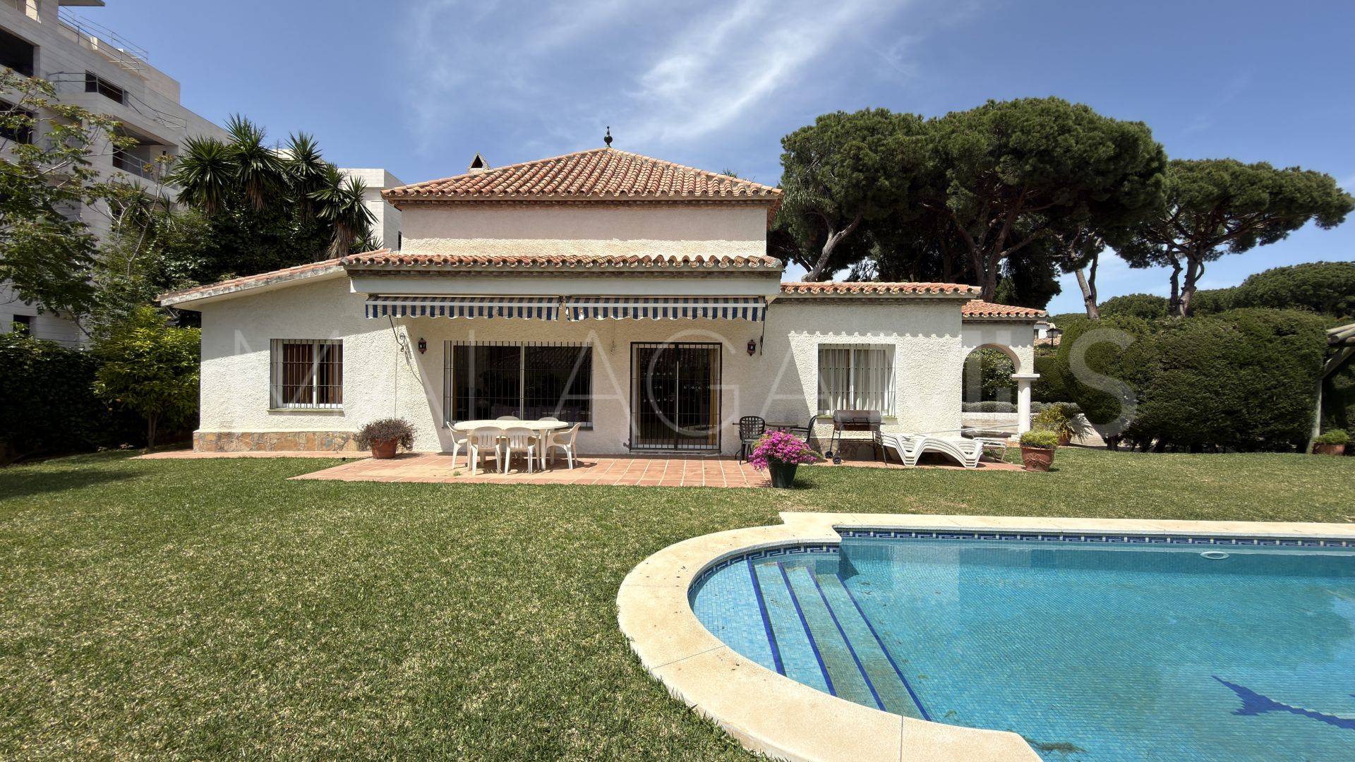 For sale 4 bedrooms villa in Benamara