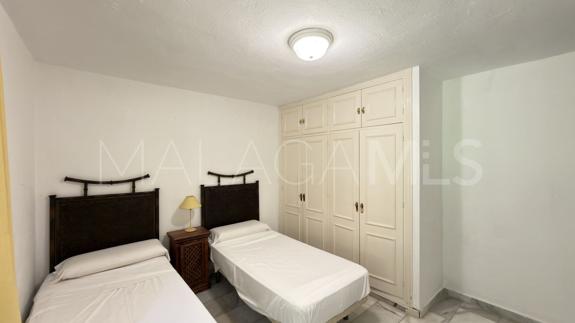 For sale 4 bedrooms villa in Benamara