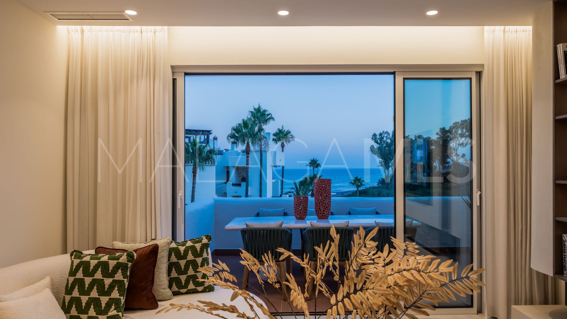 Zweistöckiges penthouse for sale in Bahía del Velerín