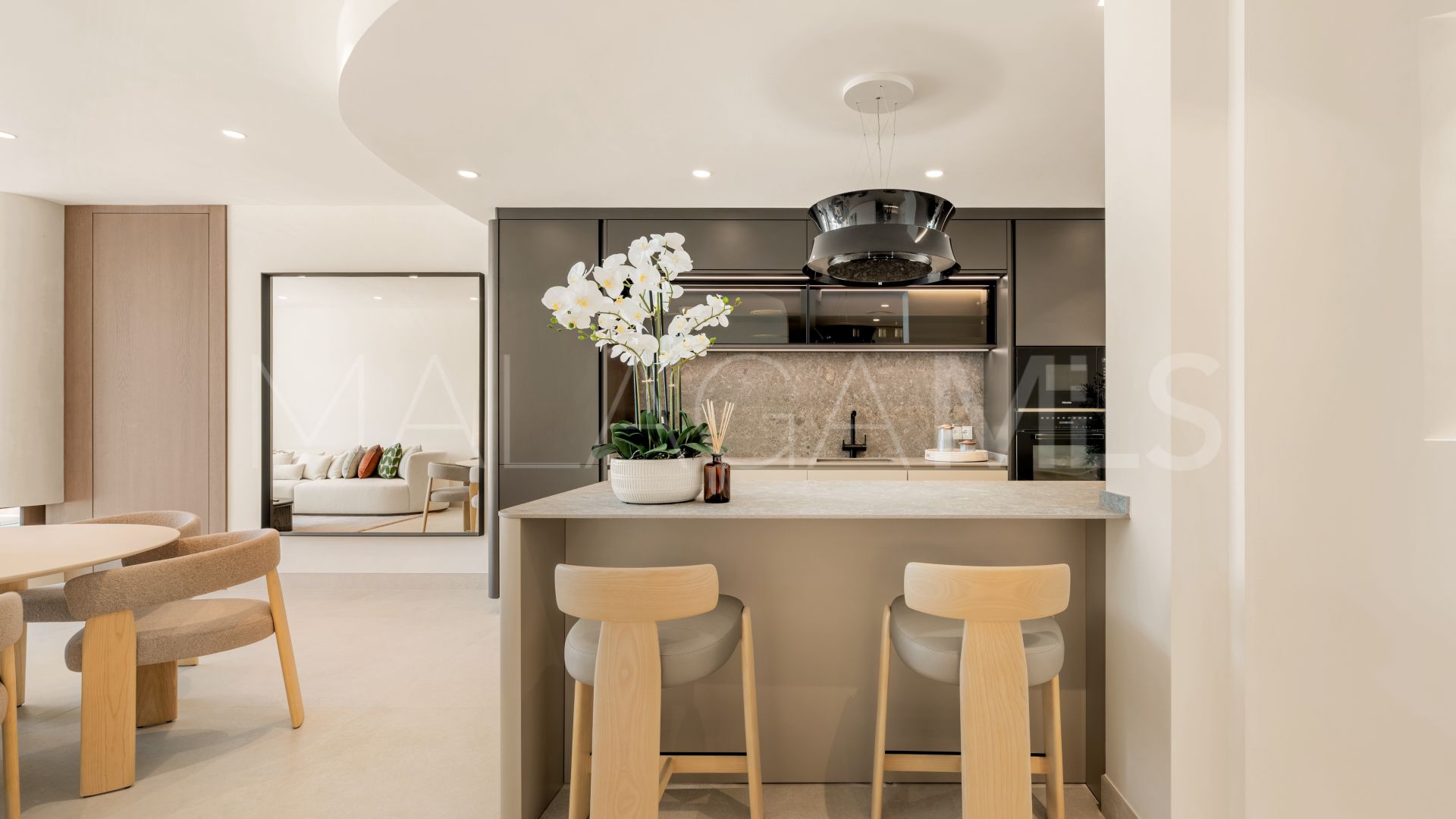 Zweistöckiges penthouse for sale in Bahía del Velerín