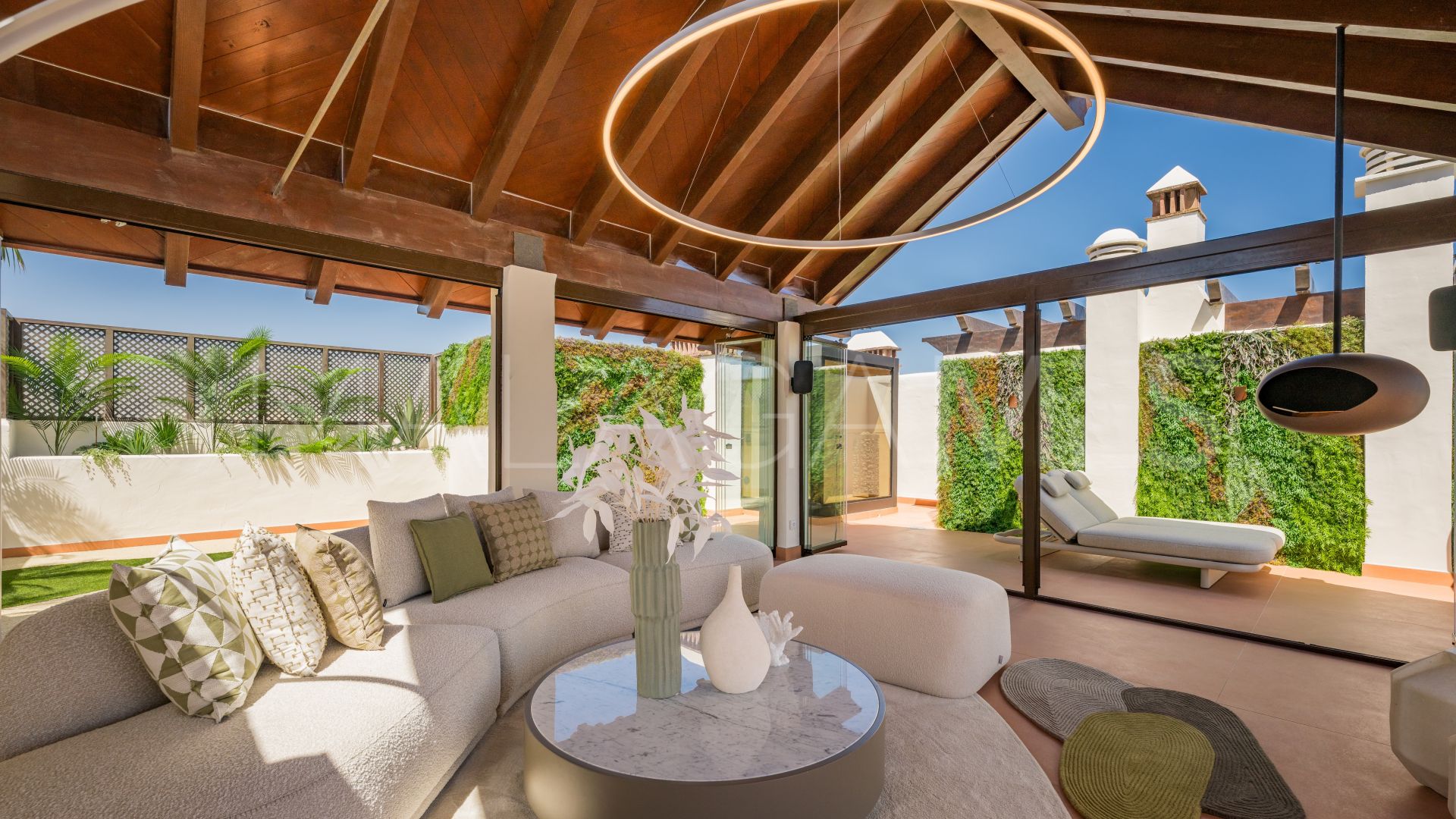 Zweistöckiges penthouse for sale in Bahía del Velerín