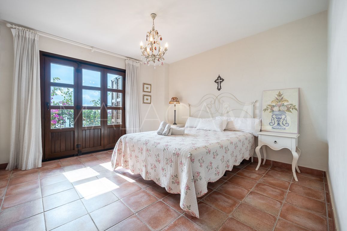 Adosado for sale in Villacana with 5 bedrooms