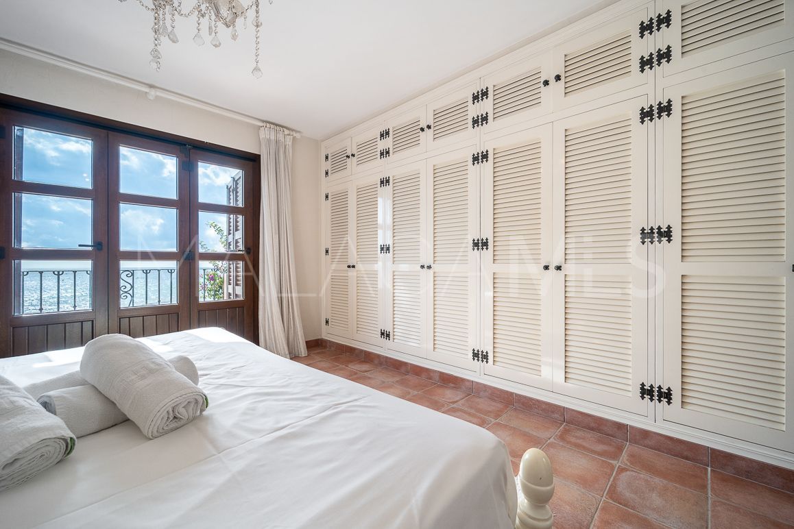 Adosado for sale in Villacana with 5 bedrooms