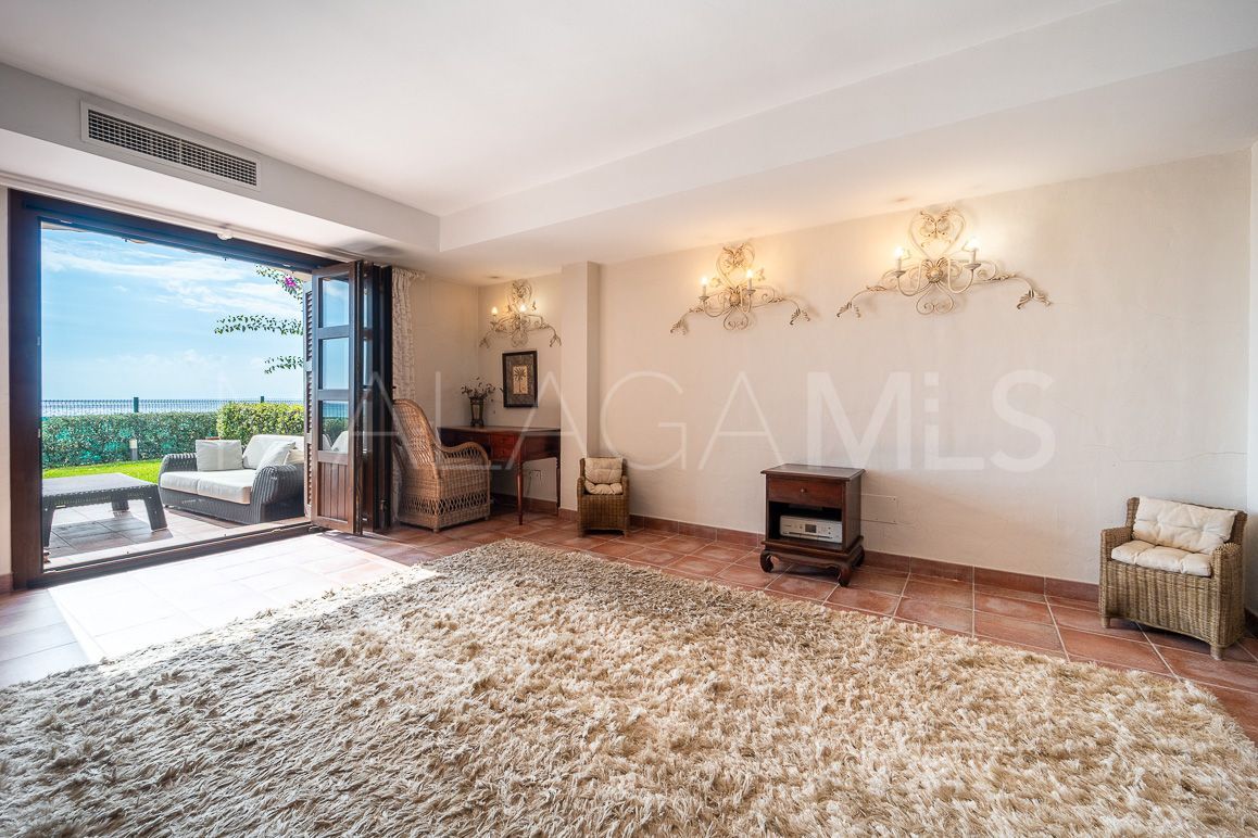 Adosado for sale in Villacana with 5 bedrooms