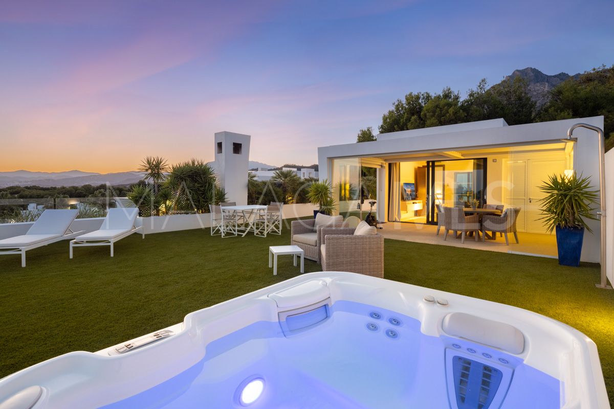 Se vende atico duplex with 3 bedrooms in Marbella Golden Mile