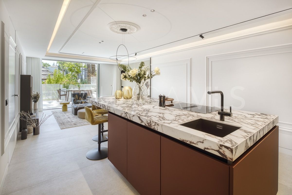 Se vende apartamento planta baja in Puente Romano