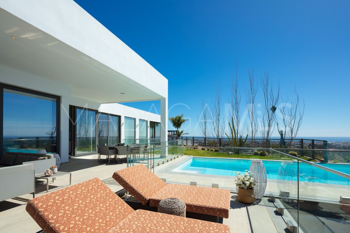 Se vende villa in La Quinta with 7 bedrooms