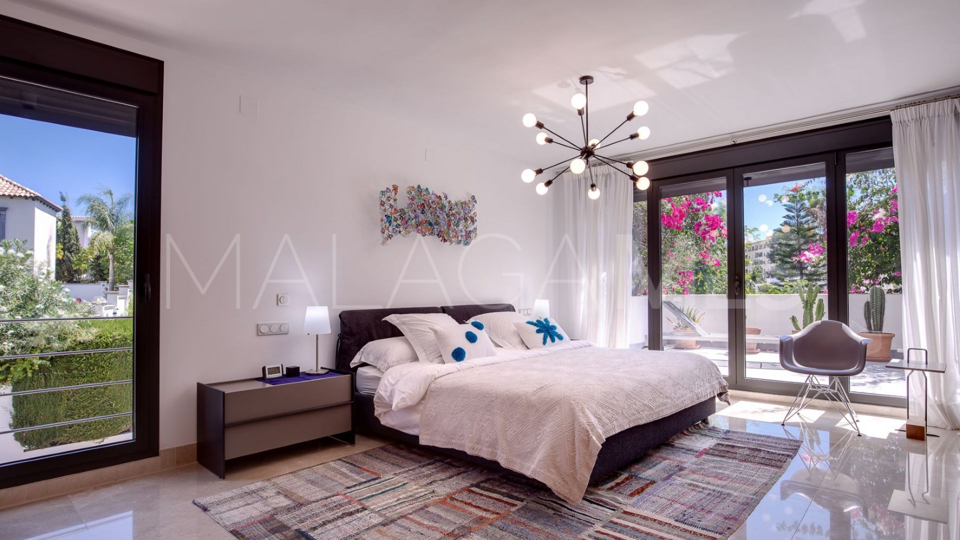 For sale Nueva Andalucia 5 bedrooms villa