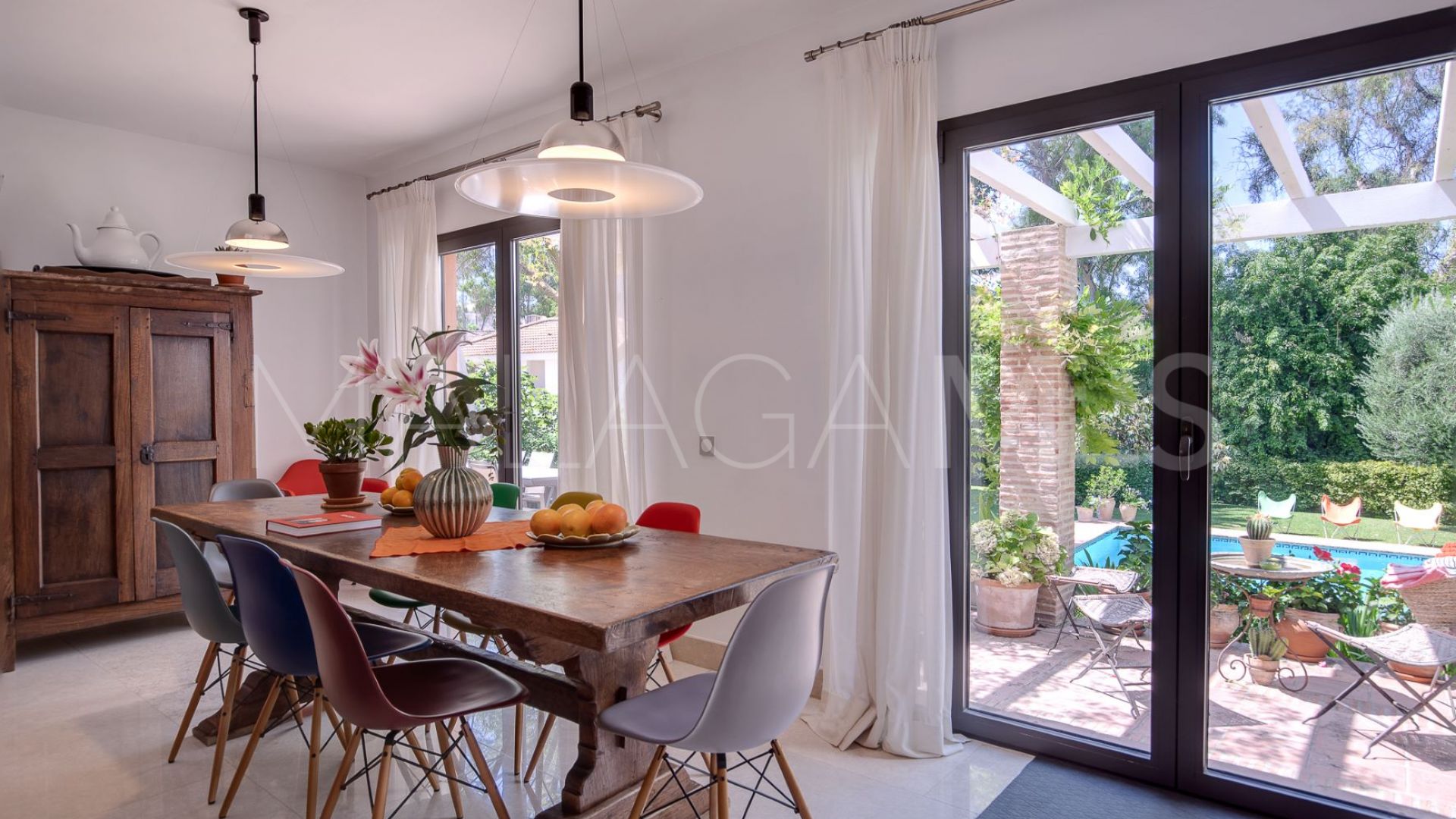 For sale Nueva Andalucia 5 bedrooms villa