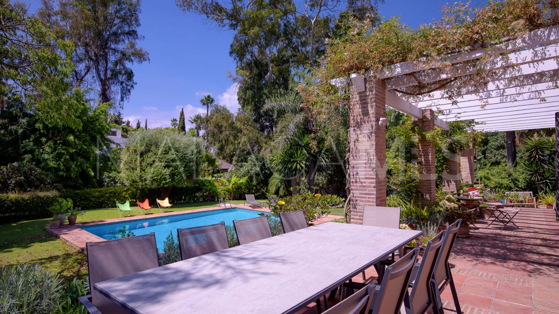 For sale Nueva Andalucia 5 bedrooms villa