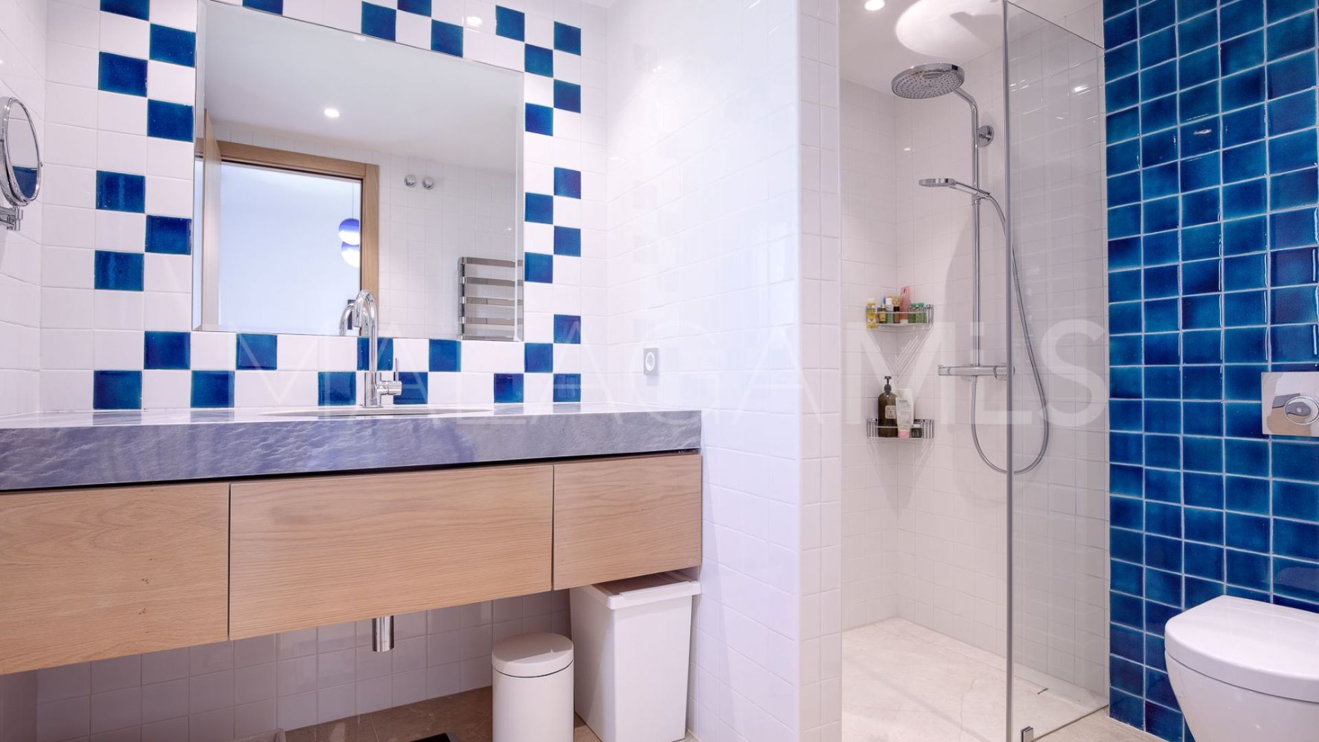 For sale Nueva Andalucia 5 bedrooms villa