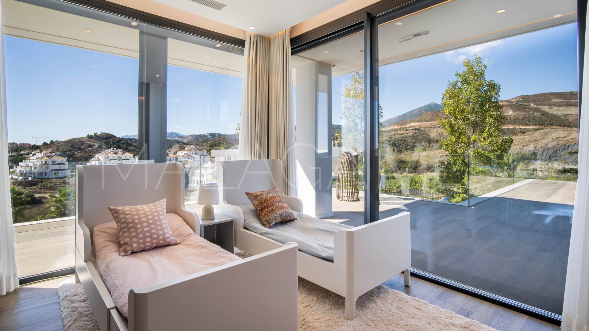 Villa for sale de 4 bedrooms in Nueva Andalucia