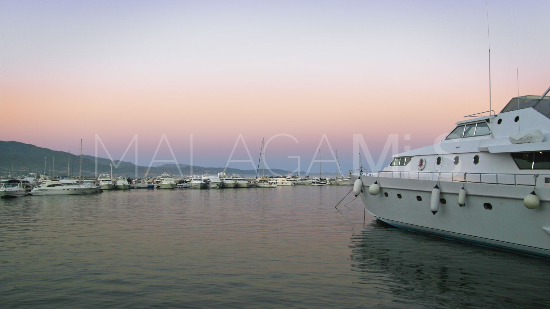 Appartement rez de chaussée for sale in Marbella - Puerto Banus