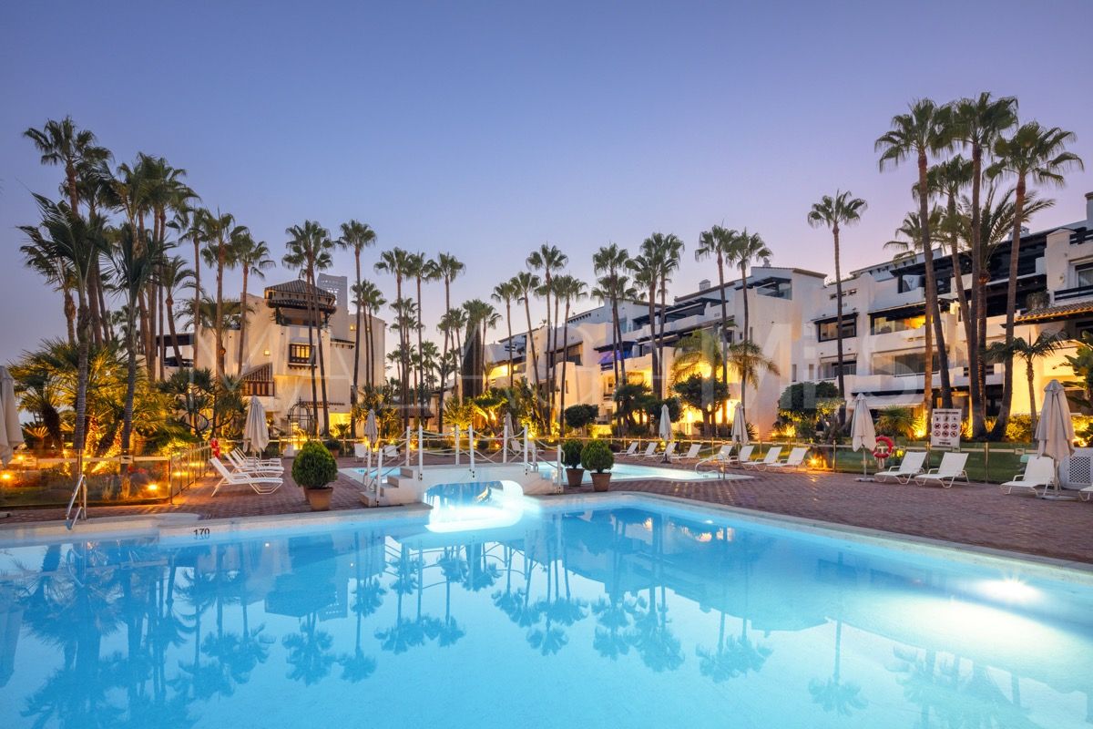 Apartamento planta baja for sale in Marbella Golden Mile