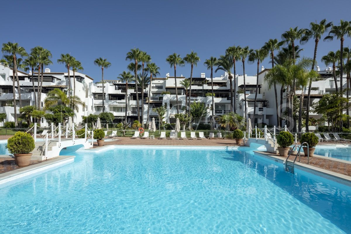 Apartamento planta baja for sale in Marbella Golden Mile