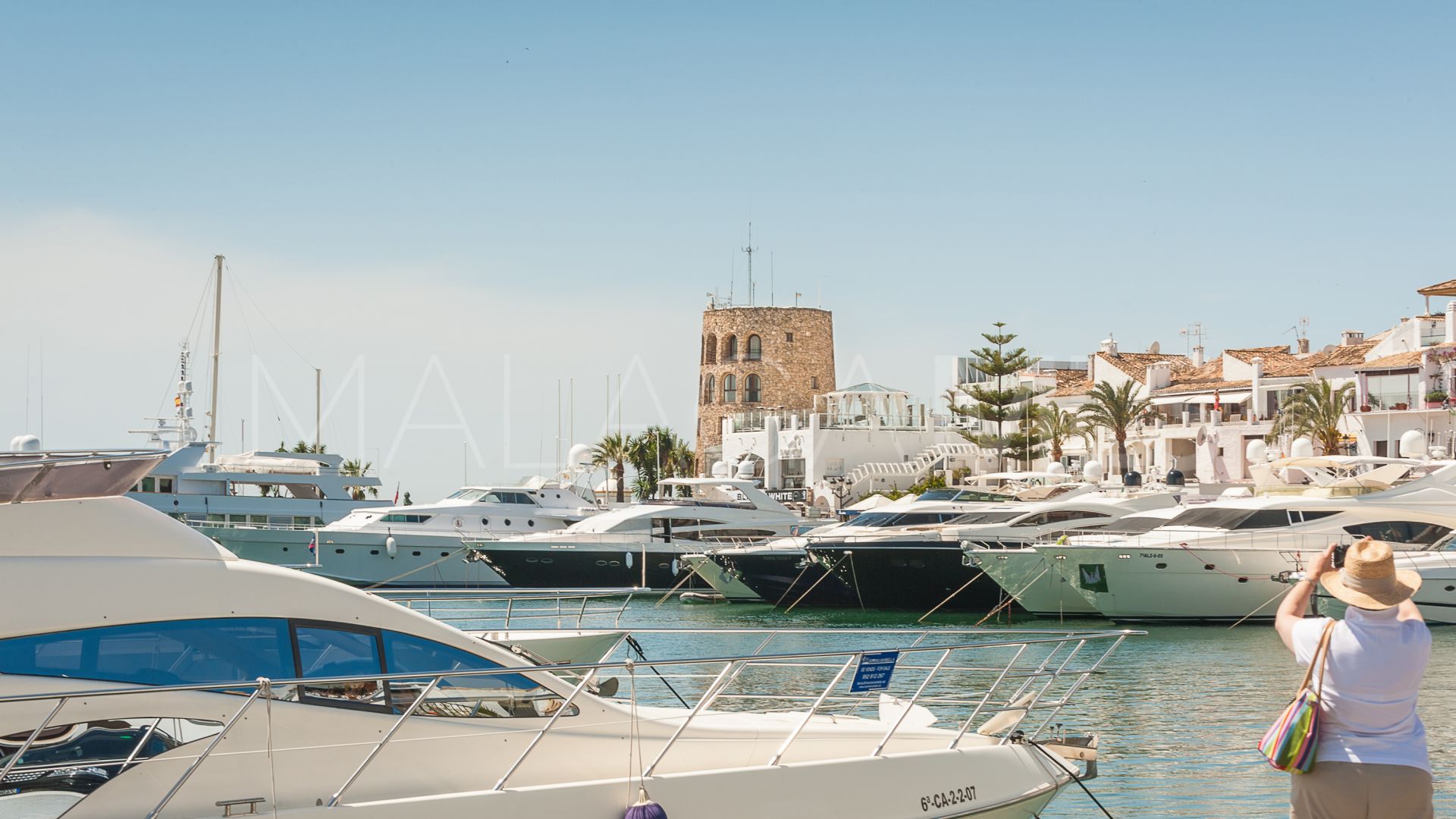 Tomt for sale in El Madroñal