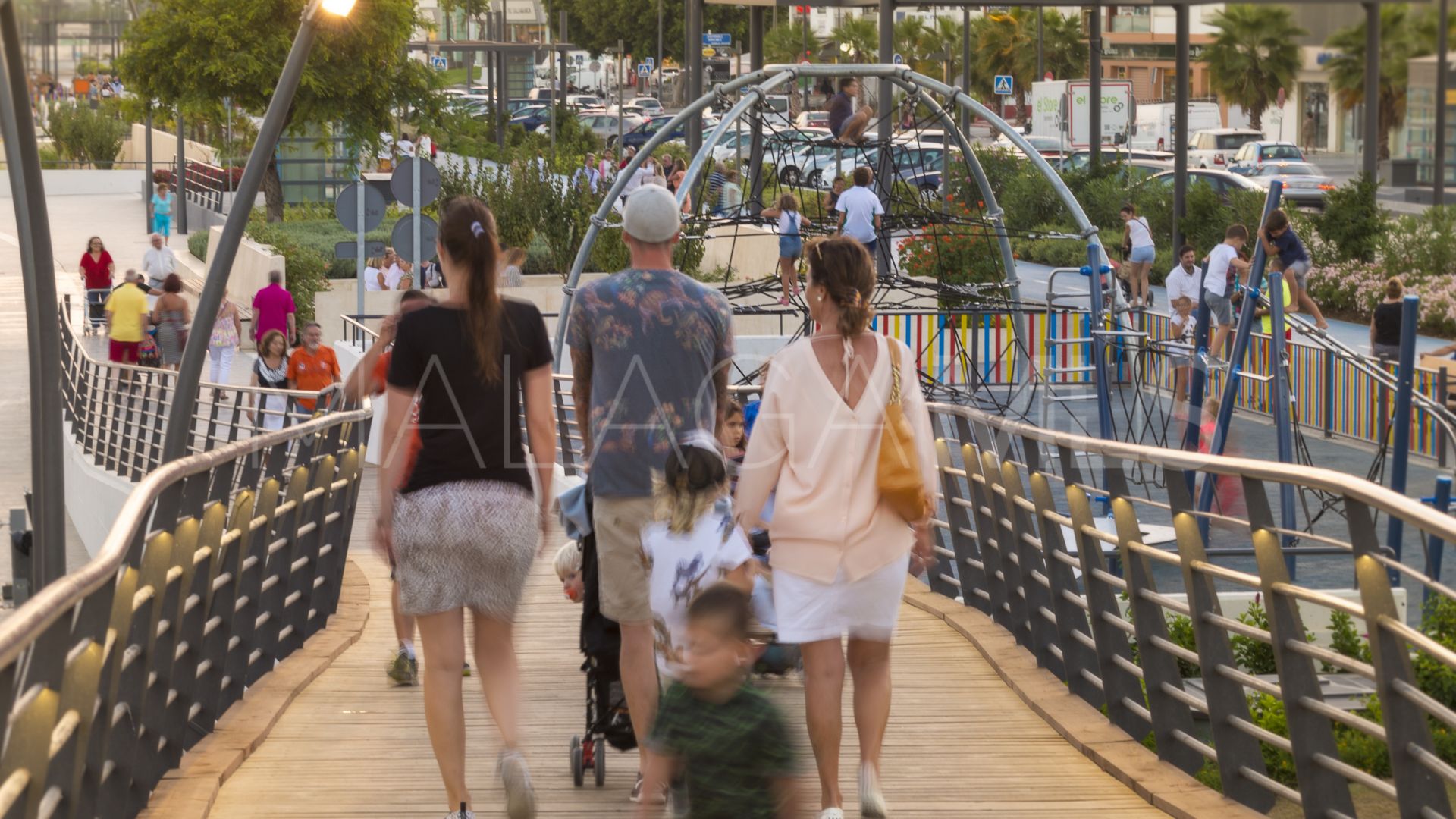 Tomt for sale in El Madroñal