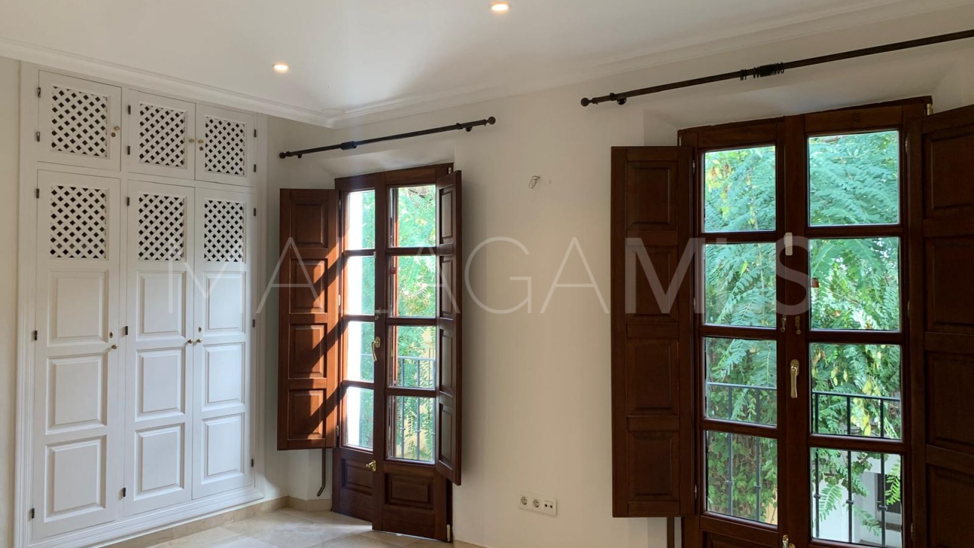 Radhus for sale in Marbella Golden Mile