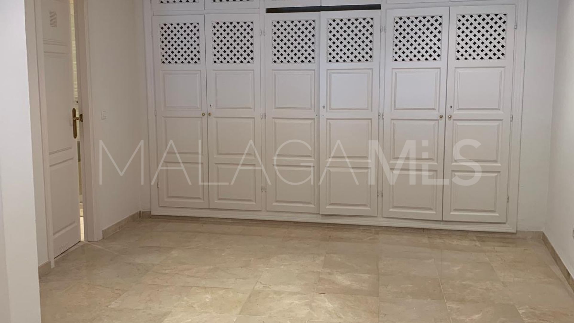 Radhus for sale in Marbella Golden Mile