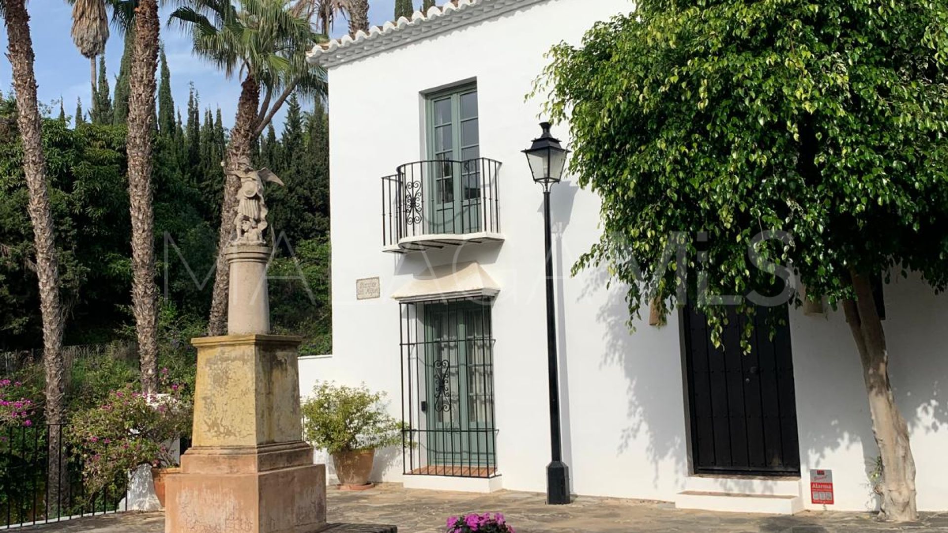 Radhus for sale in Marbella Golden Mile