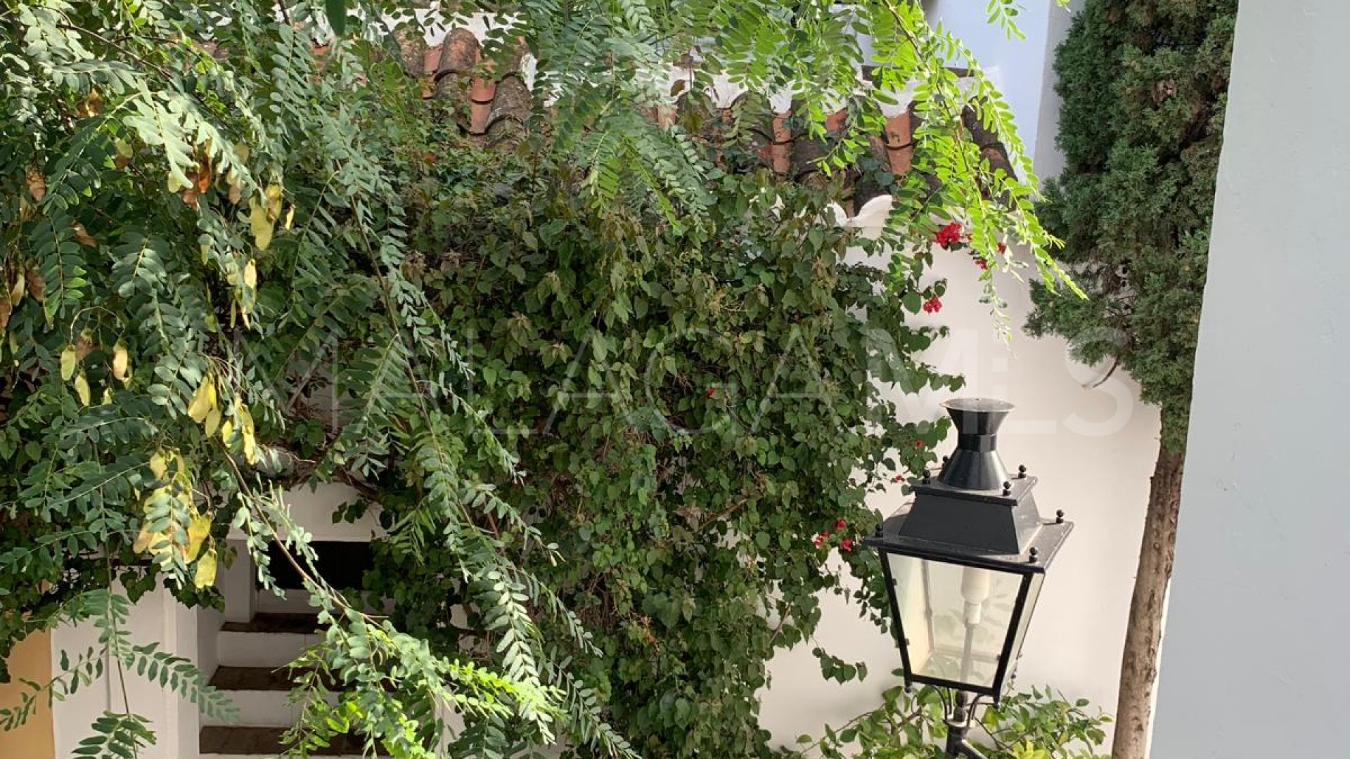 Radhus for sale in Marbella Golden Mile