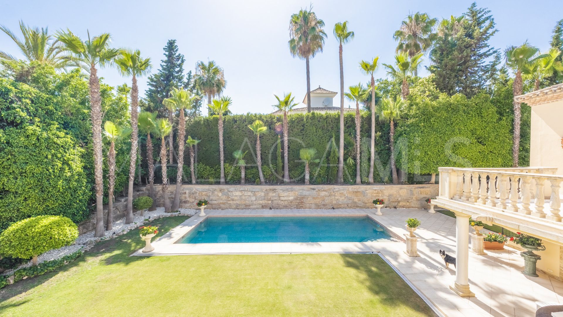 Villa for sale in Las Brisas