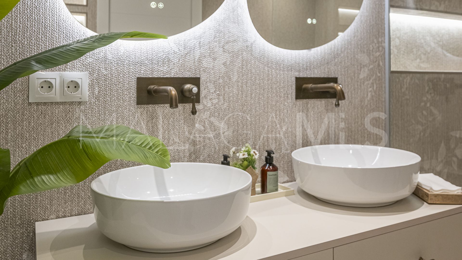 Maison de ville for sale in Aloha