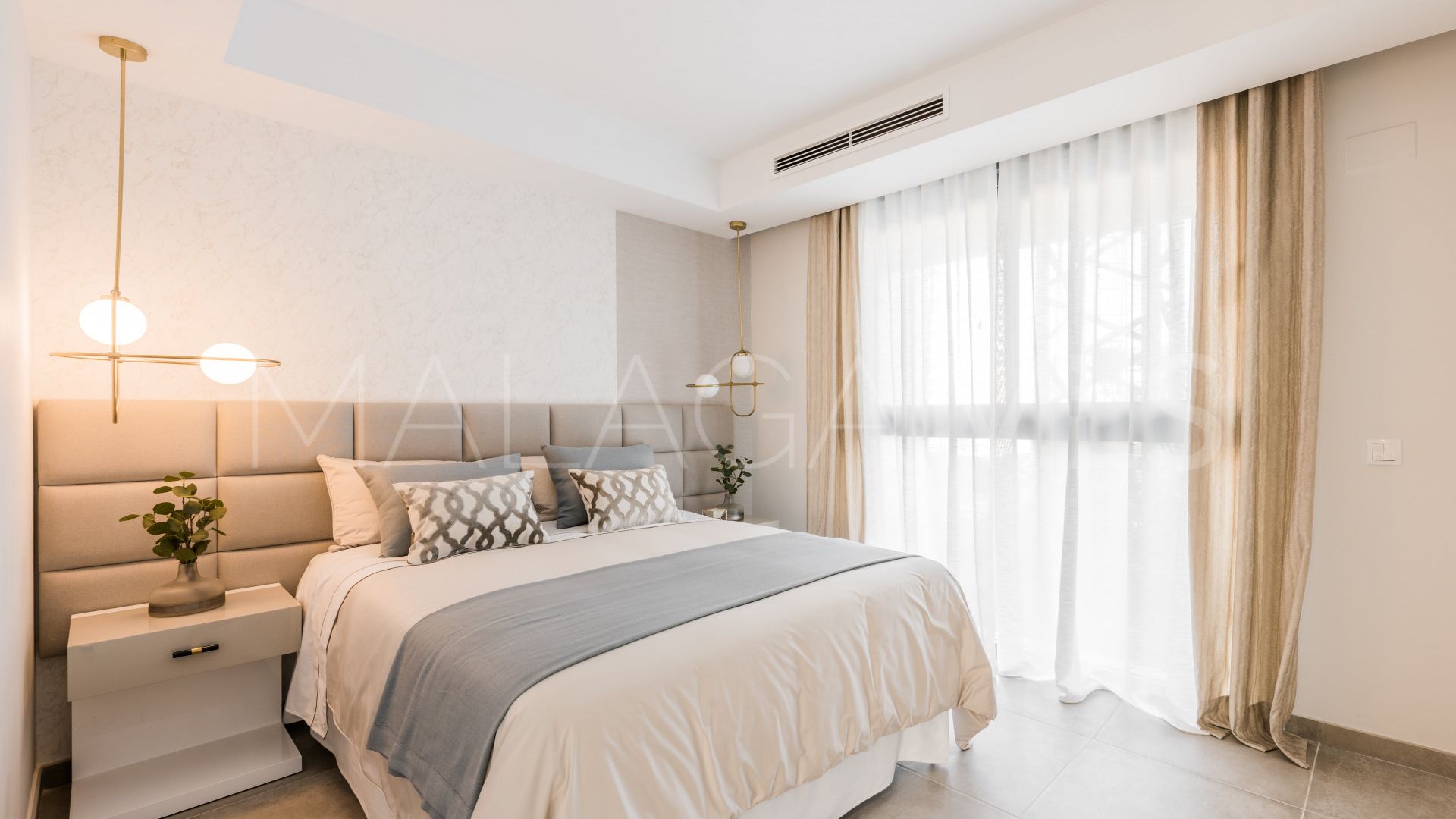 Apartamento a la venta de 2 bedrooms in Estepona