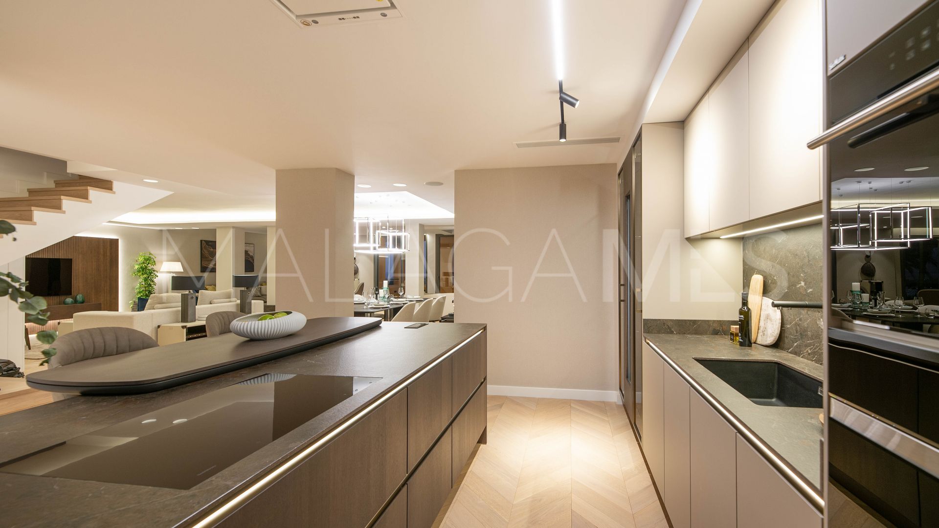 Zweistöckiges penthouse for sale in Nueva Andalucia