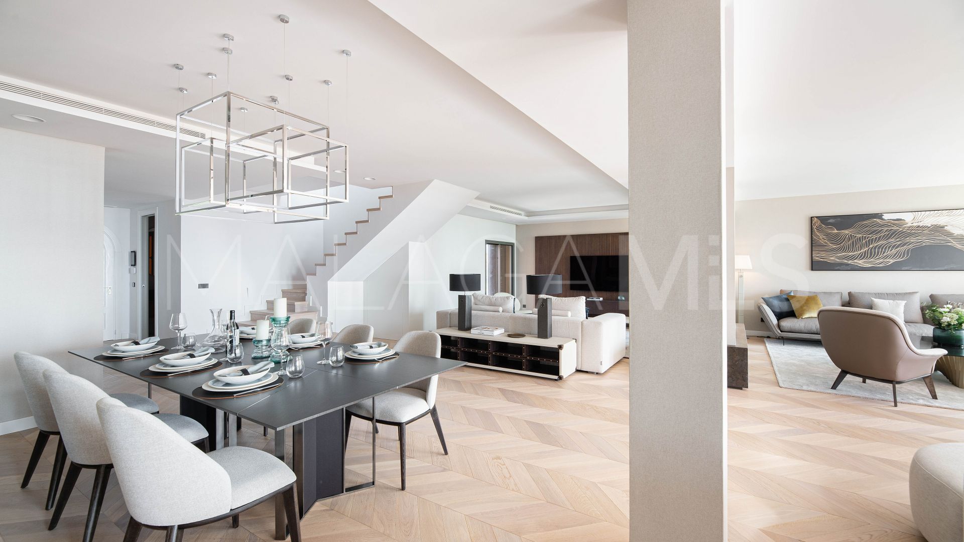 Zweistöckiges penthouse for sale in Nueva Andalucia